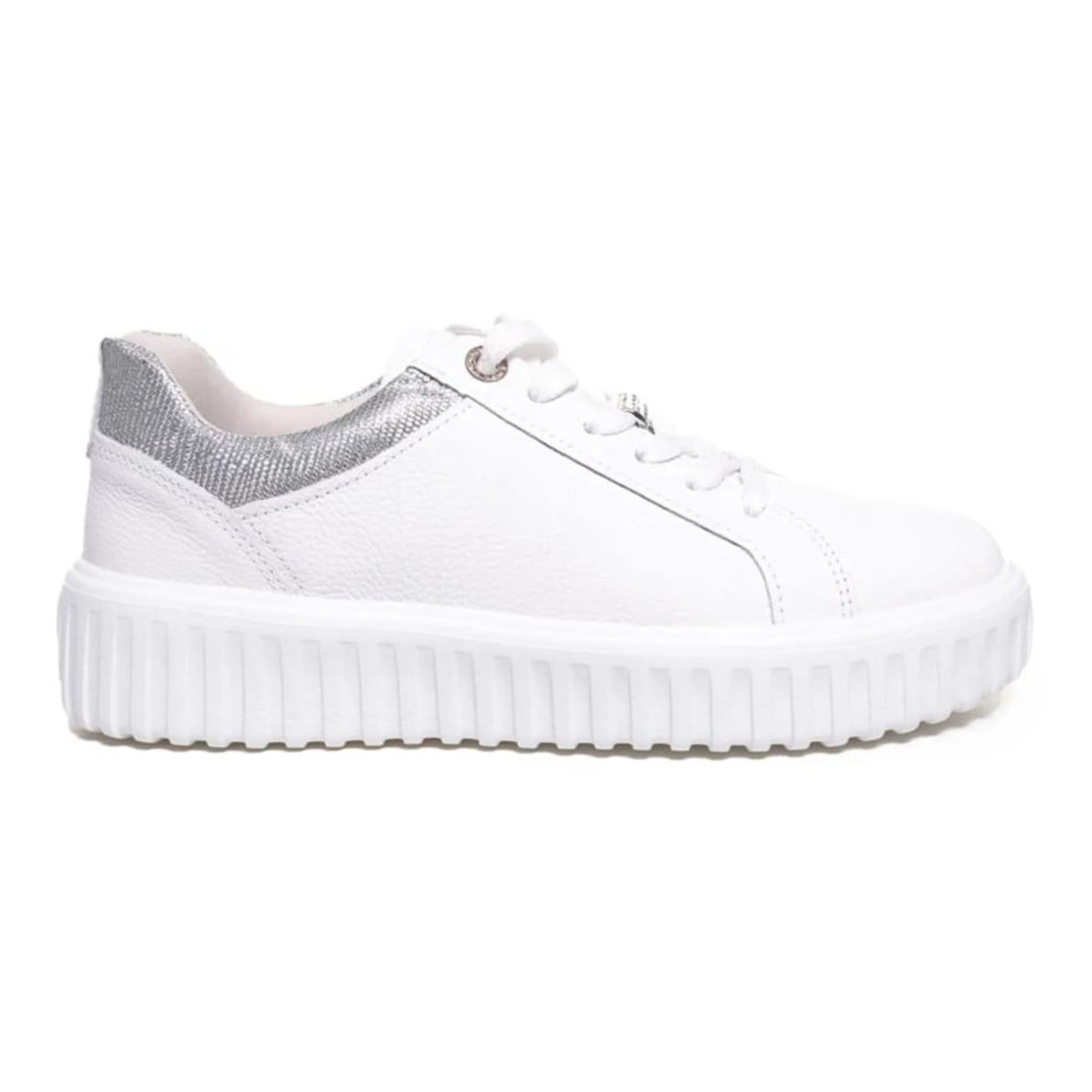 Vista principal Tênis Pegada Casual Detalhe Metal Feminino PEGADA branco