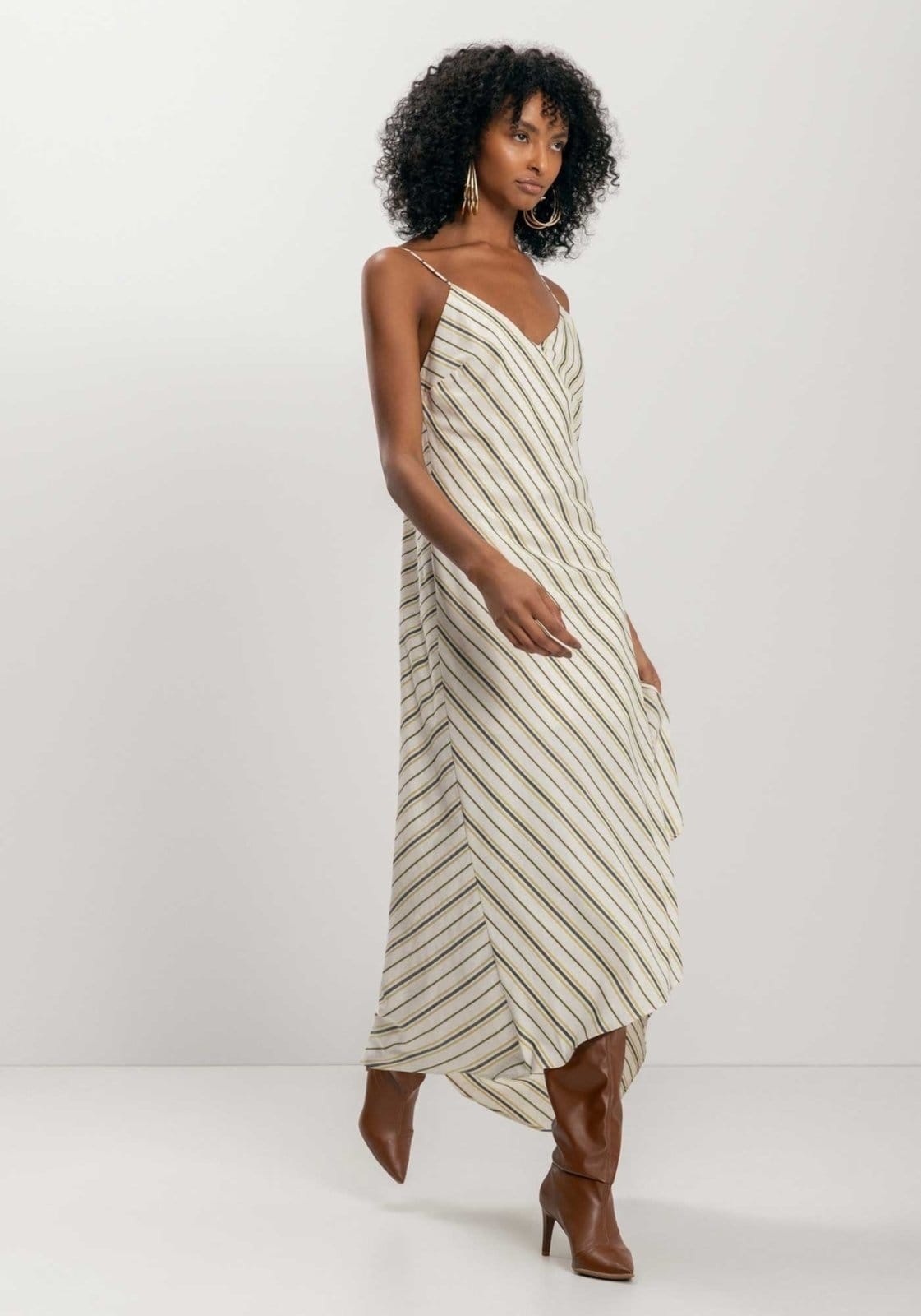 Vista 2 Vestido Chá Linho Leve Listrado De Alças Lez a Lez bege