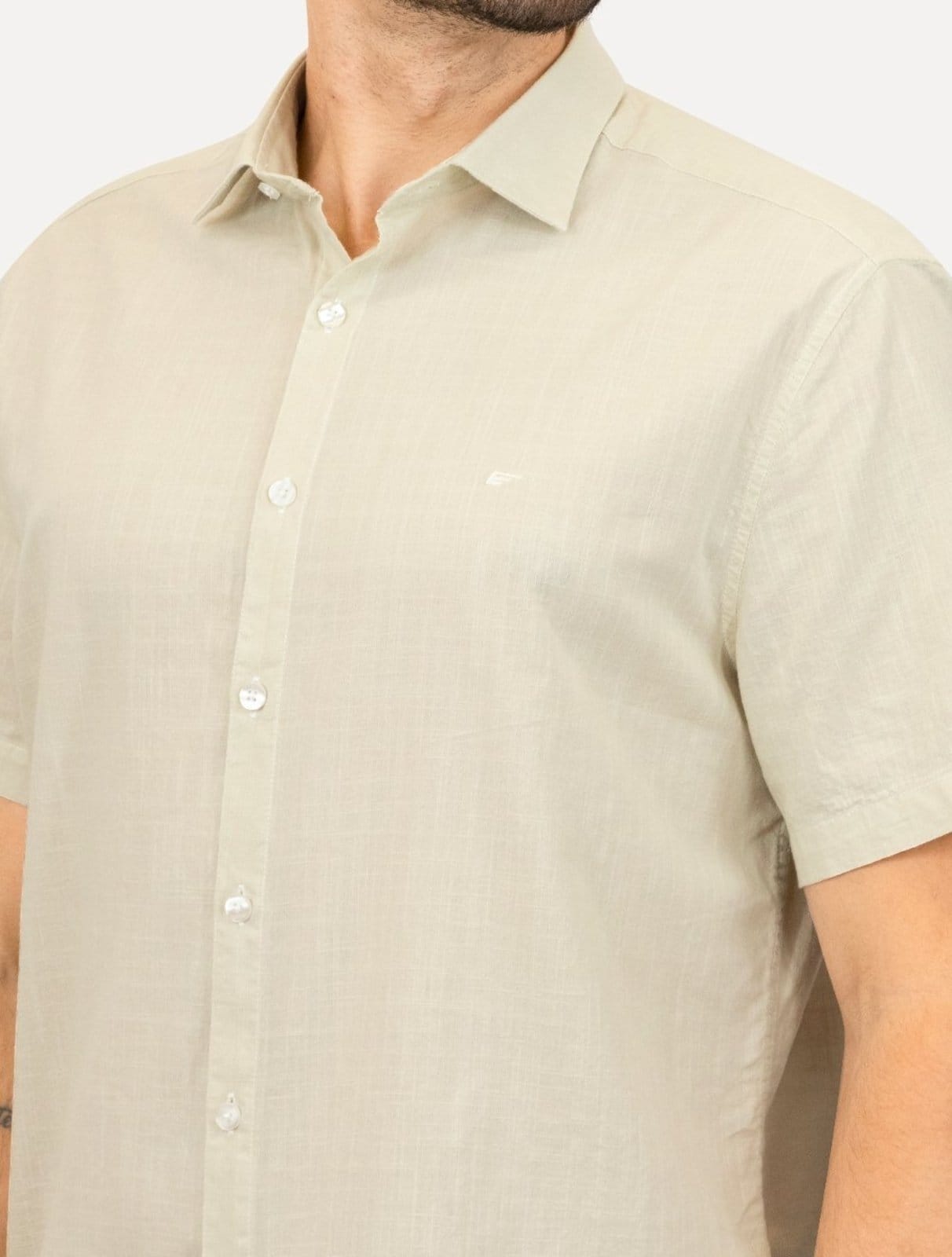 Vista 2 Camisa Ellus Masculina Regular Manga Curta Linen Like Surf New Italian Claro Ellus cáqui