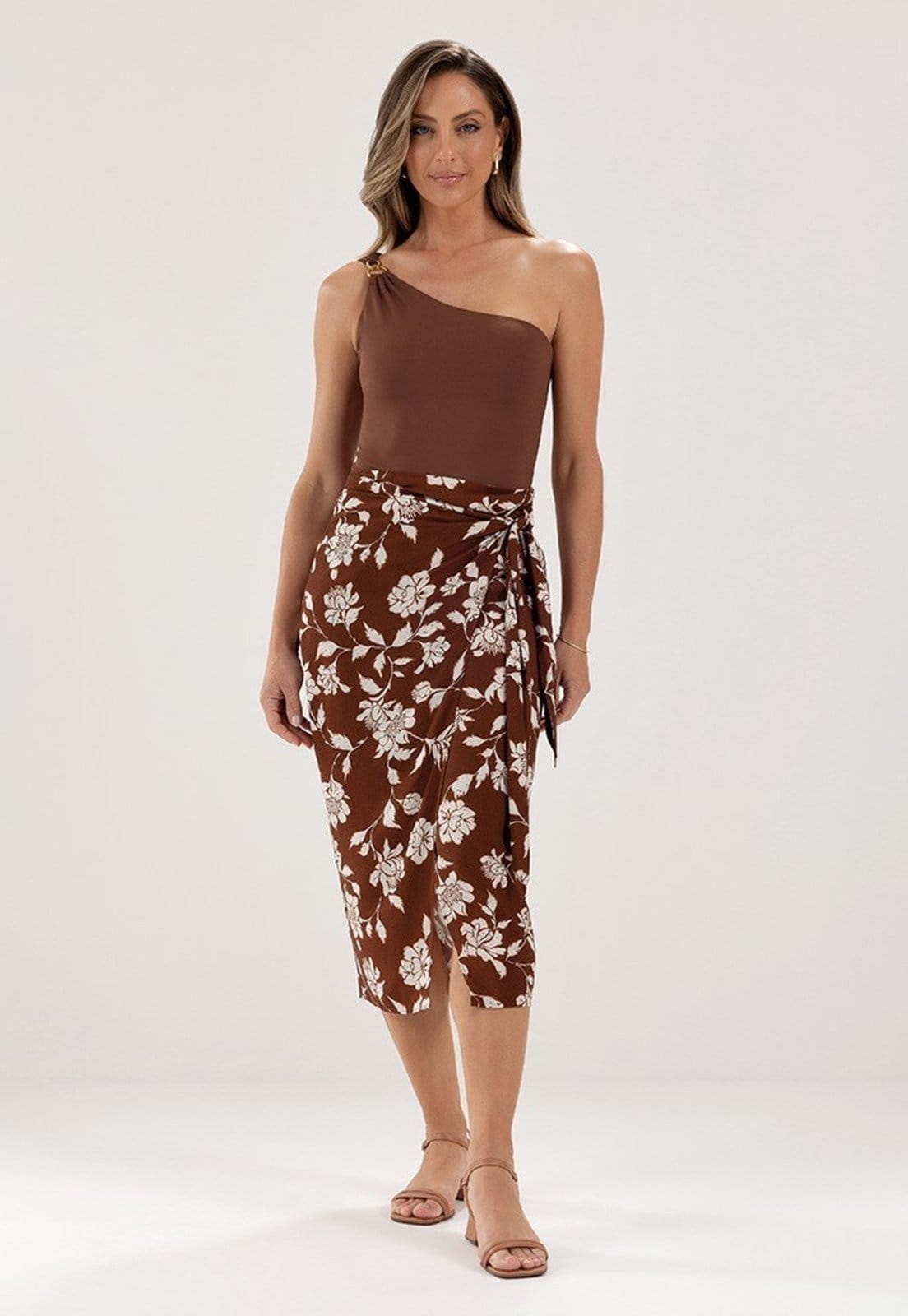 Vista principal Saia Longuete com Estampa Floral Marrom e Off White Liara Principessa marrom white