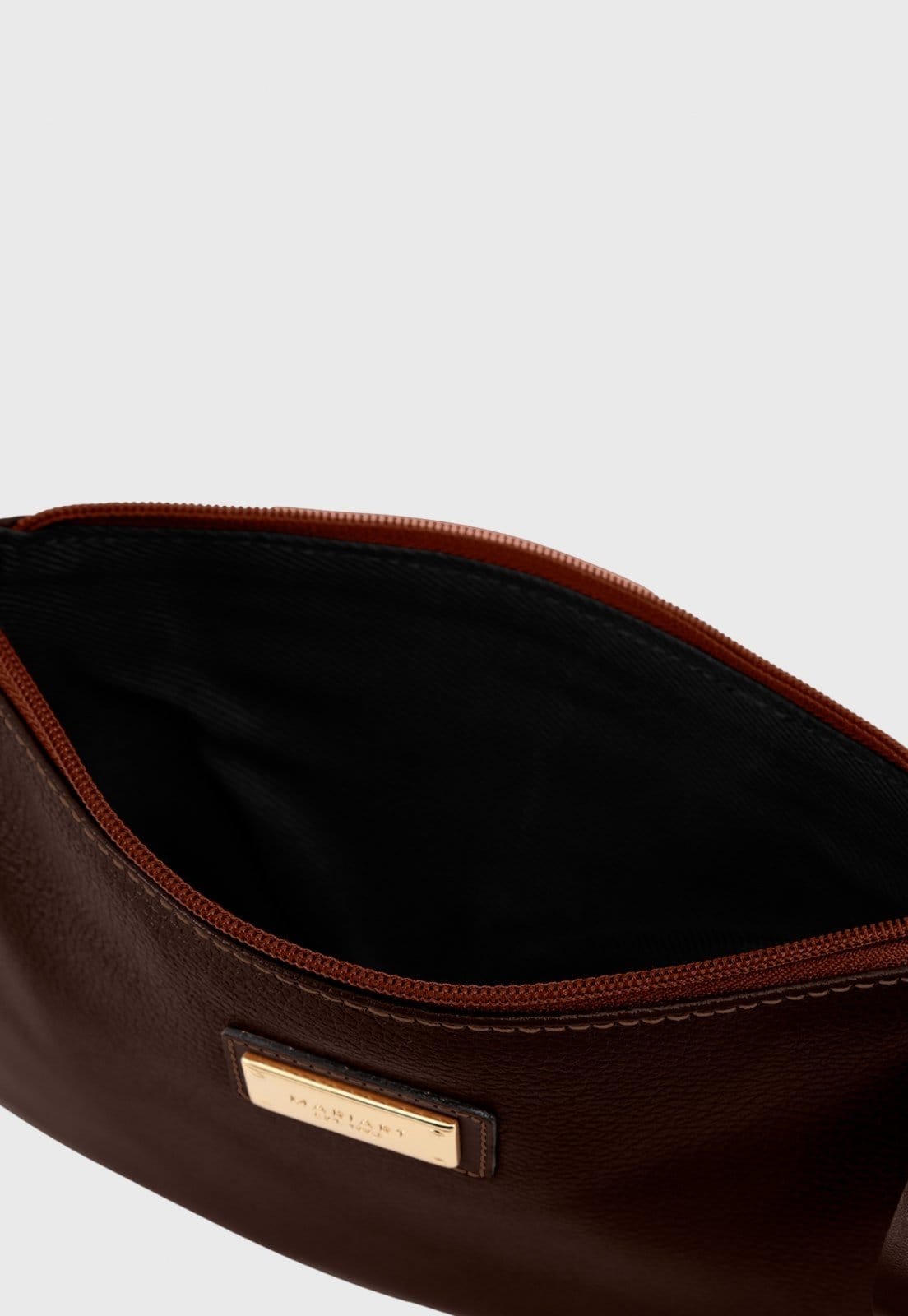 Vista 2 Bolsa Transversal Couro Mariart 199MRT Chocolate Mariart marrom