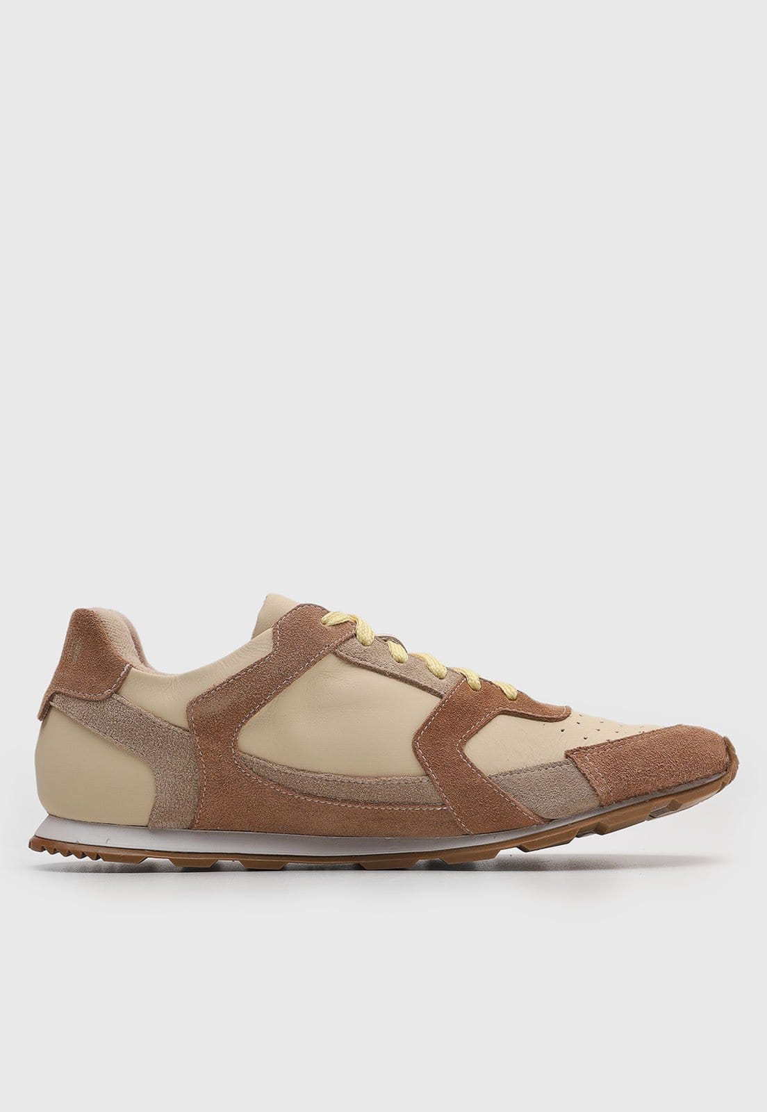 Vista 2 Tênis Feminino Santa Lolla Detalhe Retrô e Marrom Santa Lolla bege
