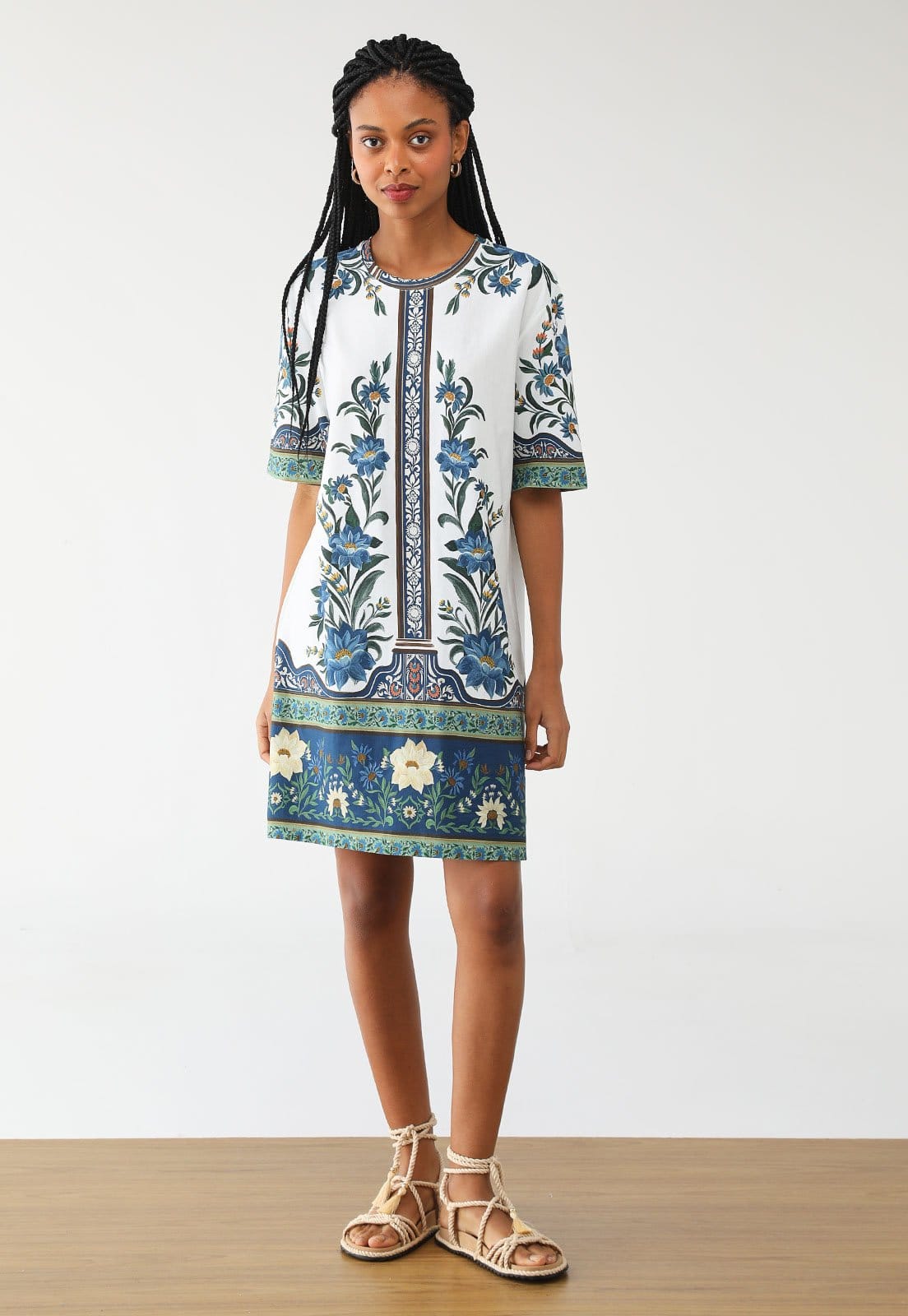 Vista 2 Vestido FARM Curto Tshirt Basico Manoela FARM branco