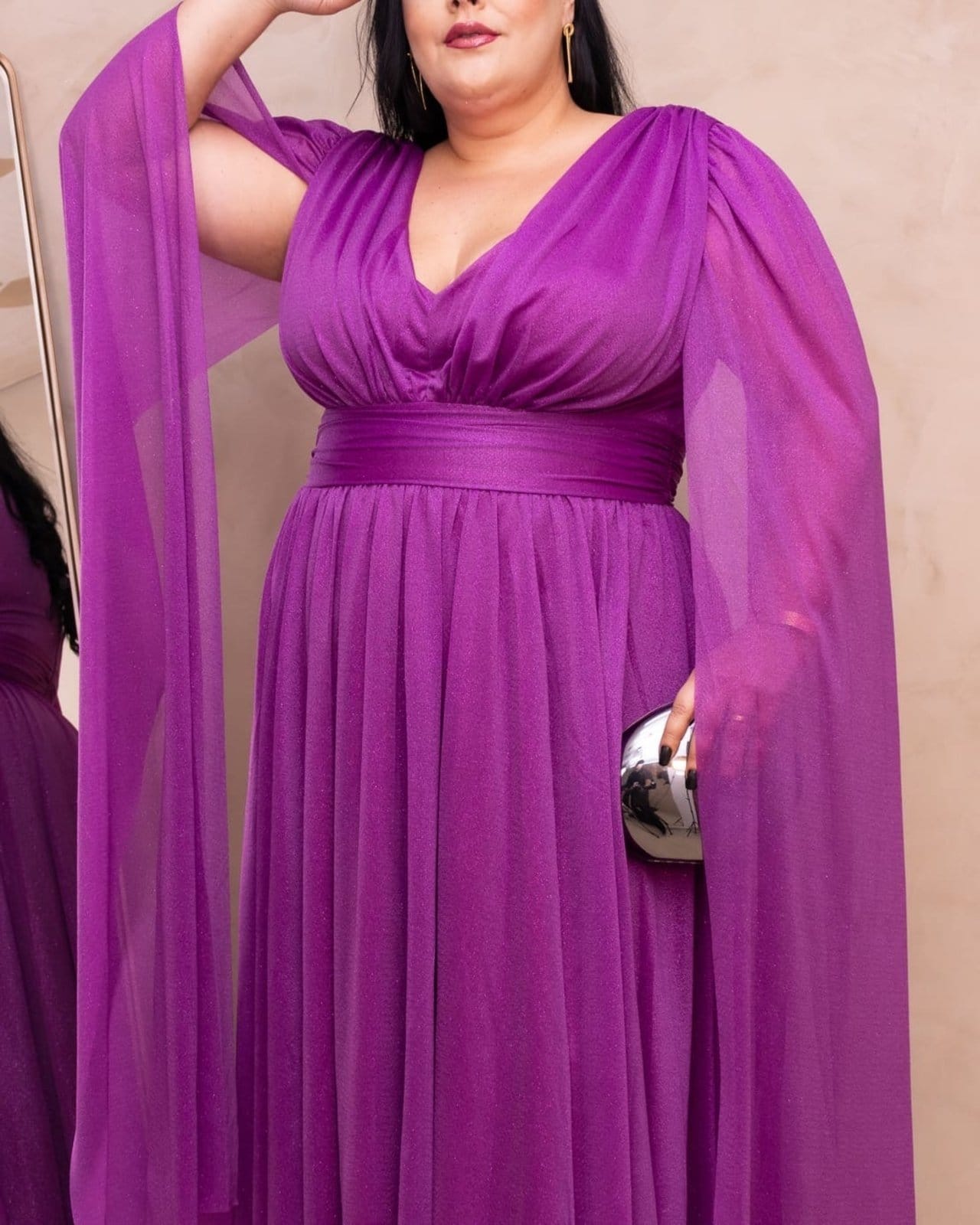 Vestido Longo de Festa Madrinha Plus Size Curvy Mangas Longas Soltas com Brilho Elegante Fernalla - 2