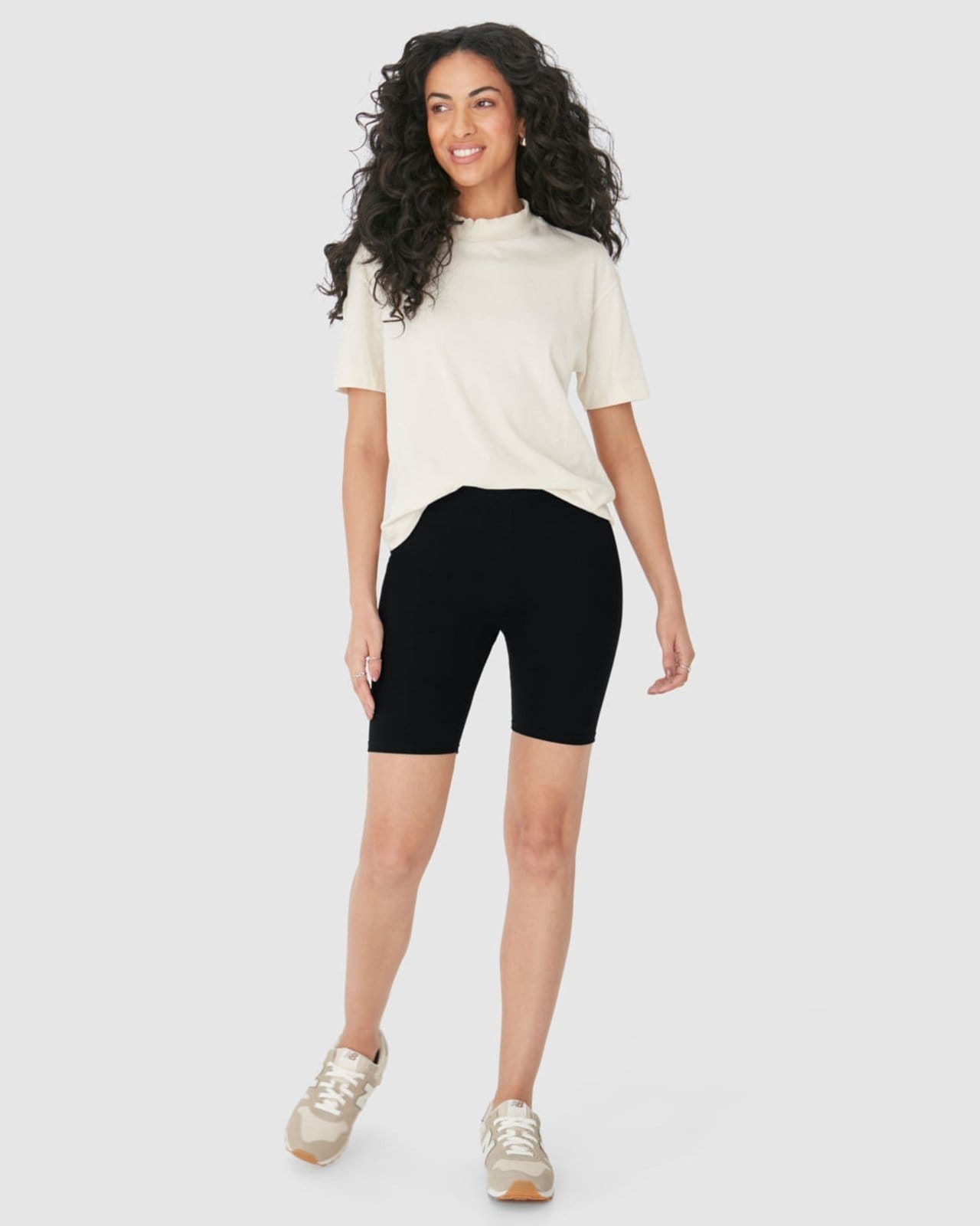 Vista principal Bermuda Básica Feminina Ciclista Em Algodão Malwee preto