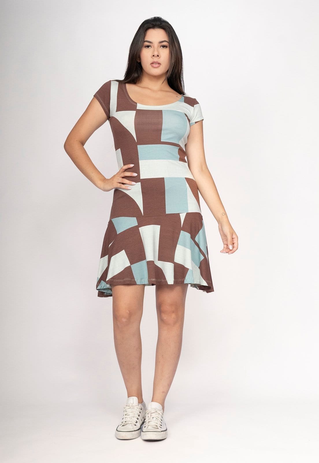 Vista 2 Vestido CabanaFree Aiyra Curto Malha Estampa Santa Rosa do Tocantins Cabanafree estampado rosa