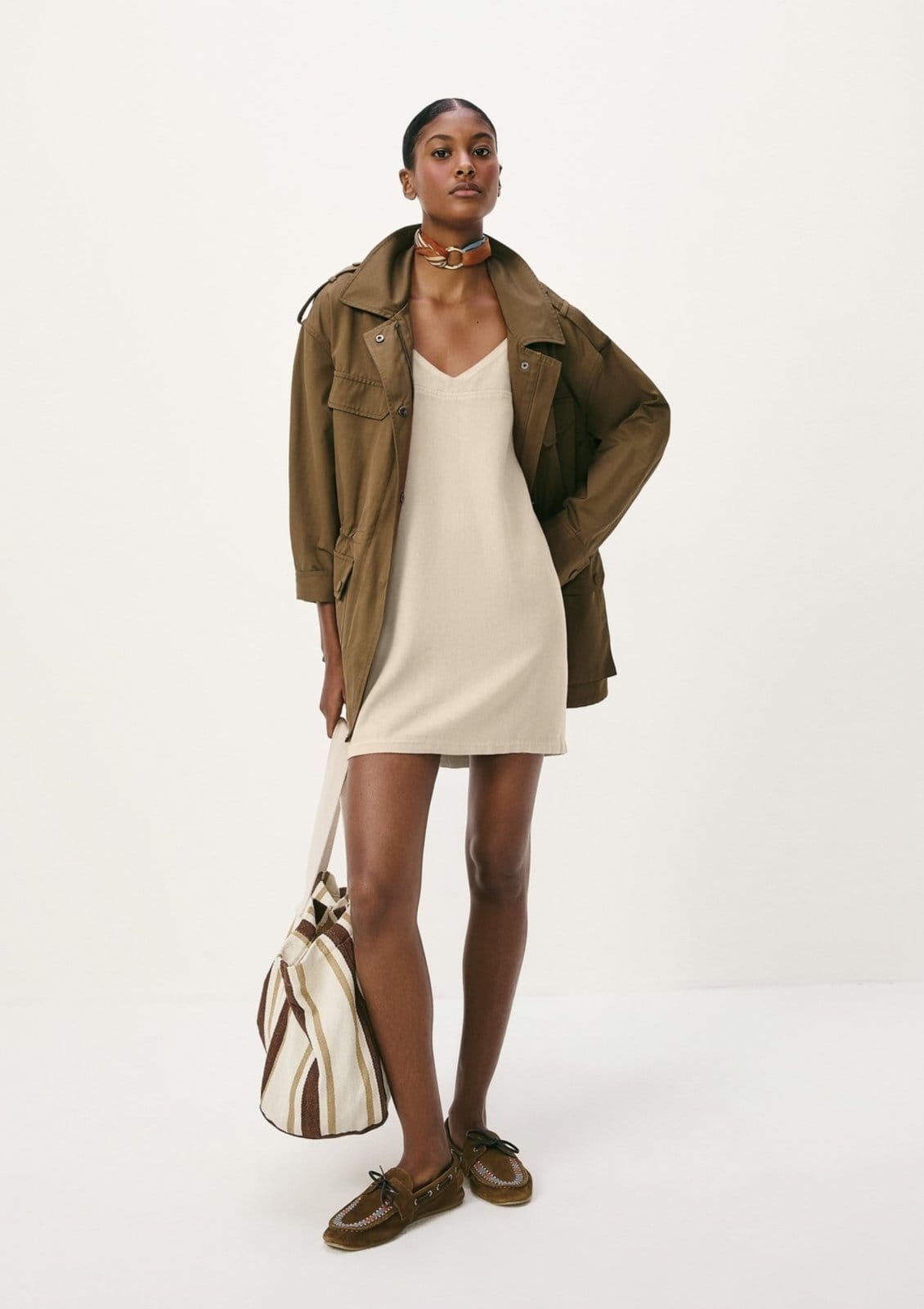 Vista principal Vestido Curto Em Viscolinho Estonado Hering bege