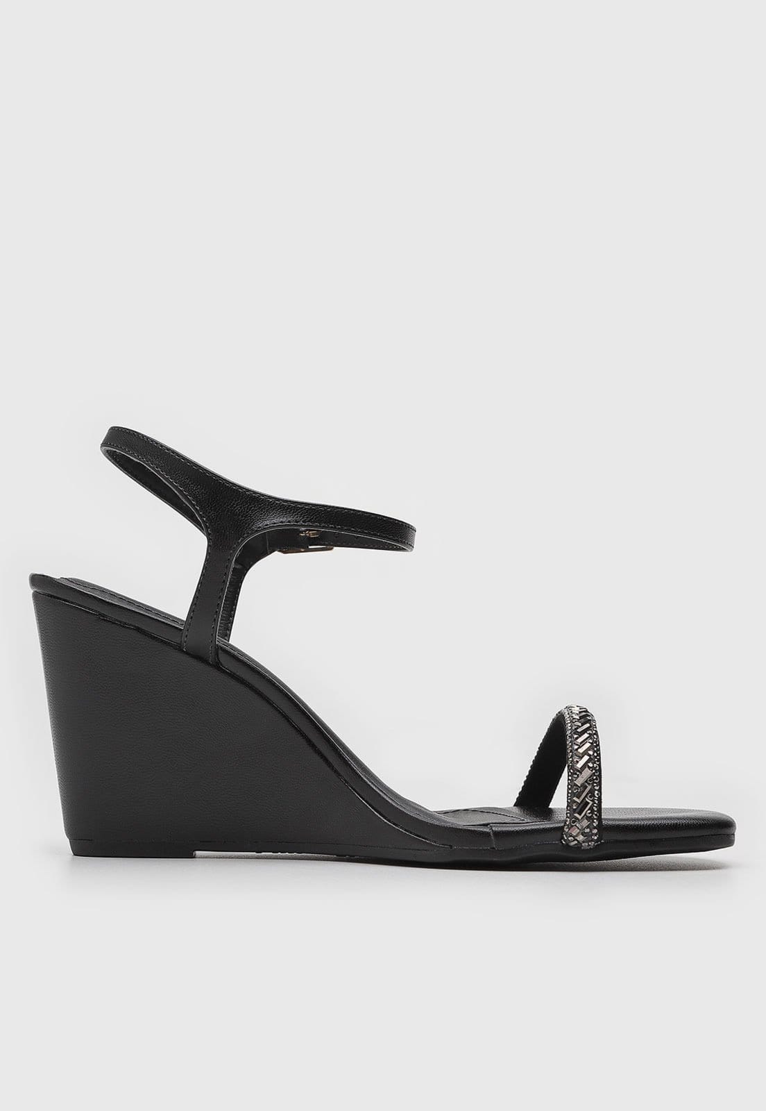 Vista 2 Sandália Feminina Via Marte Salto Anabela Preta VIA MARTE preto