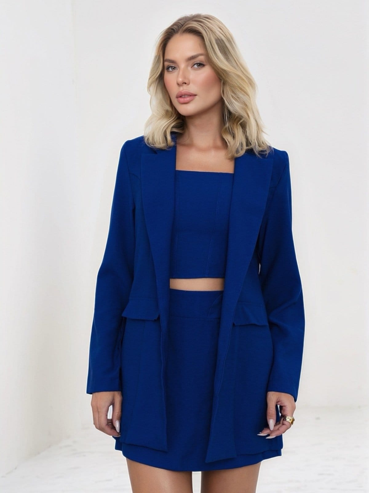 Vista 2 Blazer Divina Gata Alfaiataria Feminina com Mangas Longas Royal DIVINA GATA azul