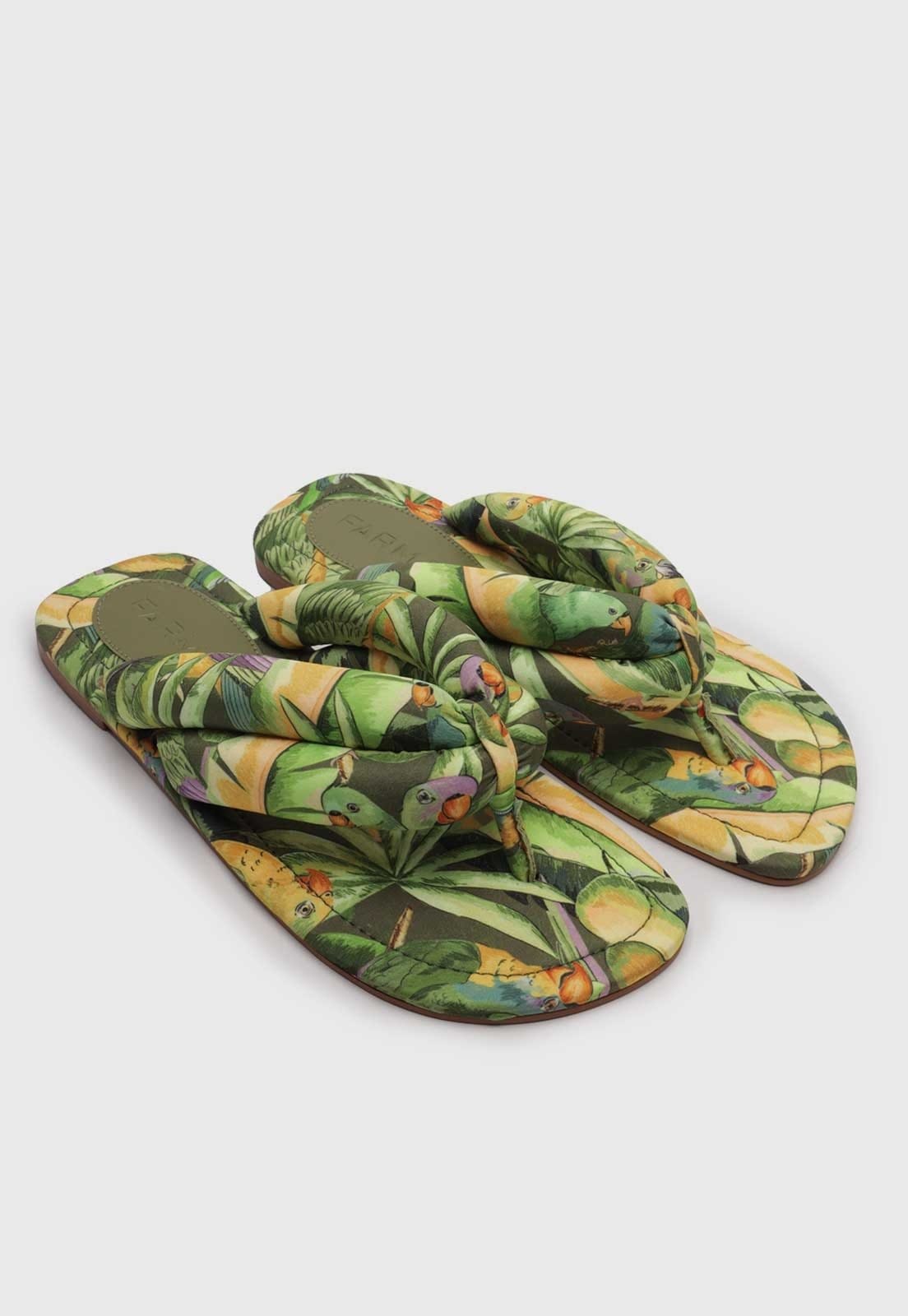 Vista principal Rasteira Feminina FARM Estampa Tropical FARM verde