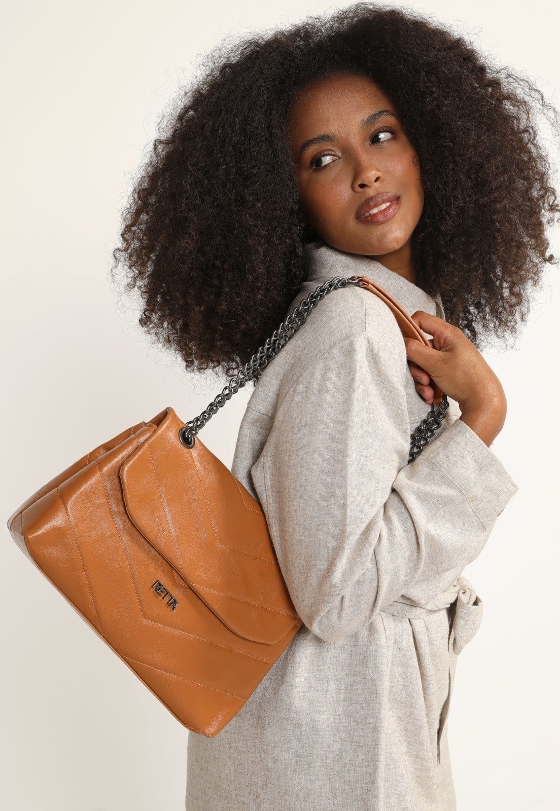 Vista principal Bolsa Feminina Retta Isa Matelassê Retta Shoes caramelo