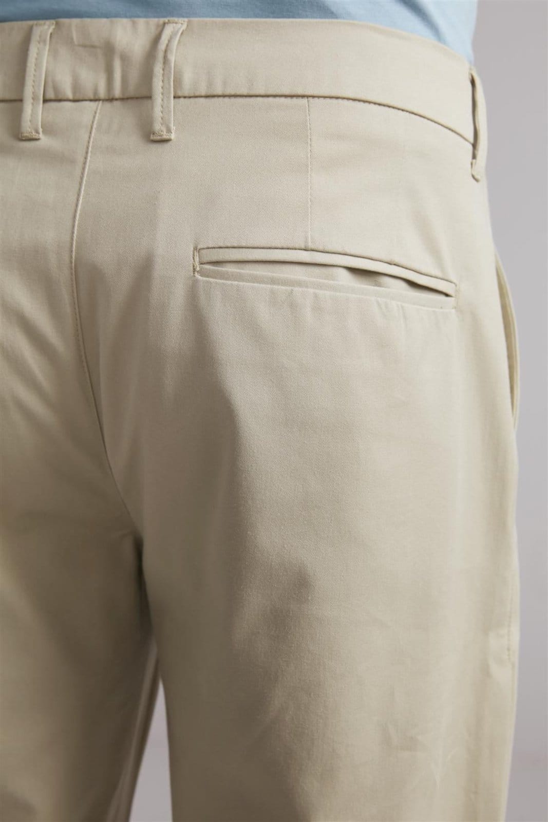 Vista 2 HIGHSTIL Calça Comfort Sarja Areia HIGHSTIL bege