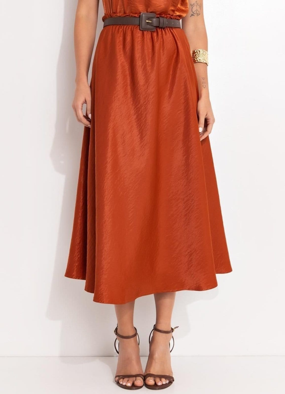 Vista principal Saia Tecido Acetinado Ferrugem Colorido Quintess marrom