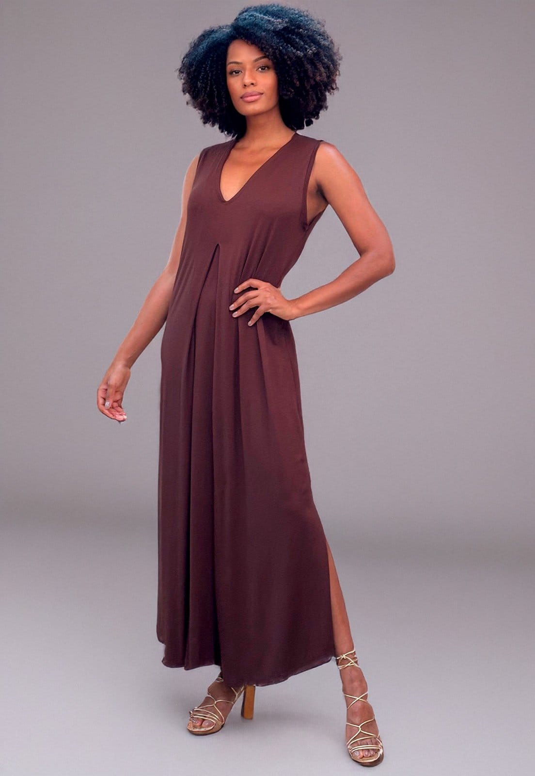 Vista principal Vestido Amazonia Vital Longo Acará Malha Amazonia Vital marrom
