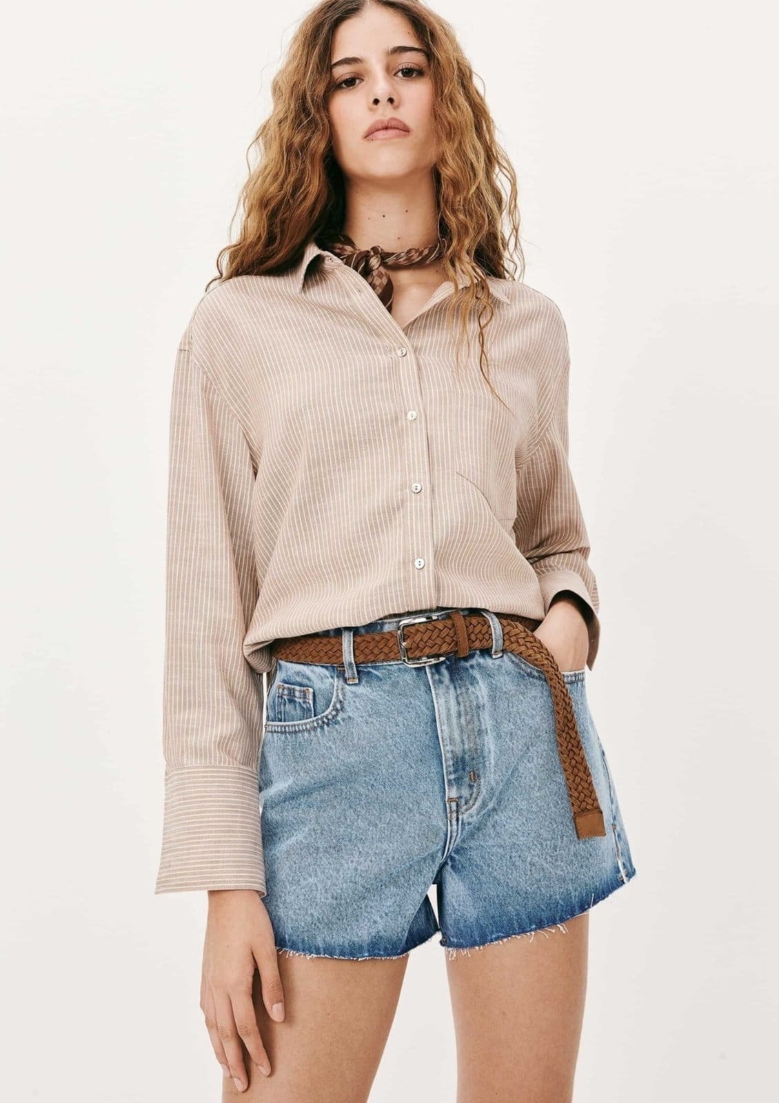 Shorts Jeans Feminino Cintura Média