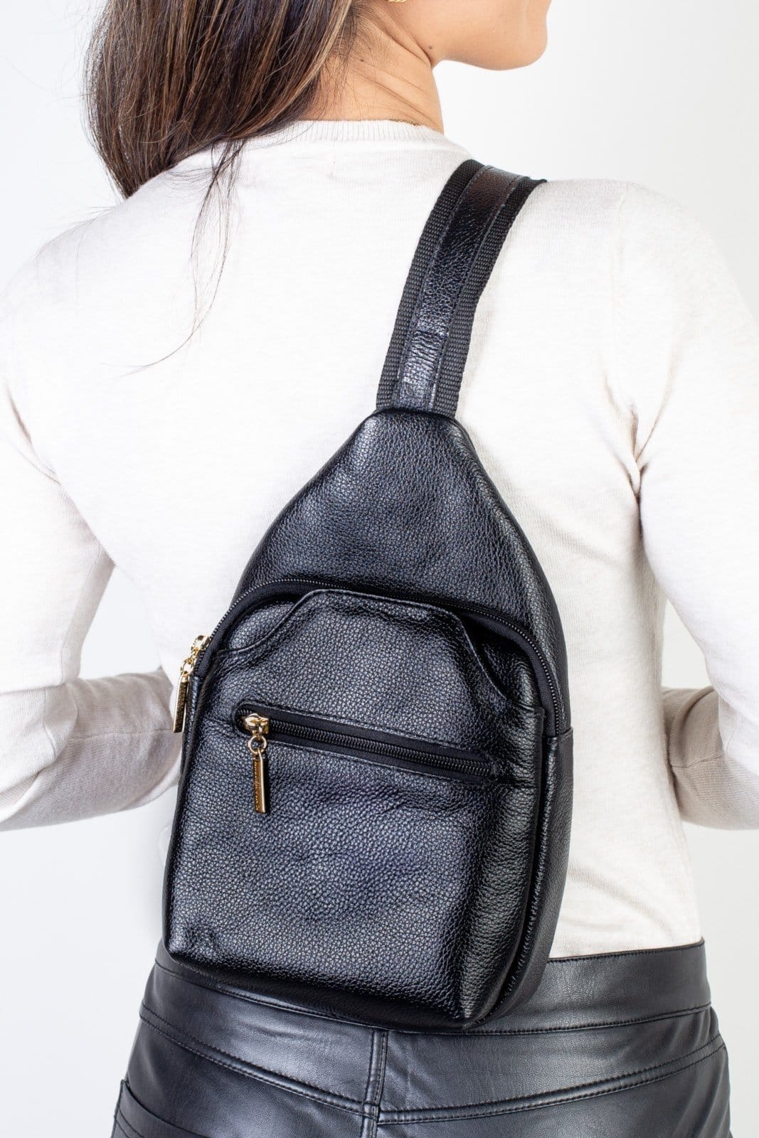 Mini Mochila Andrea Vinci Feminina Transversal De Couro Liso Jenny