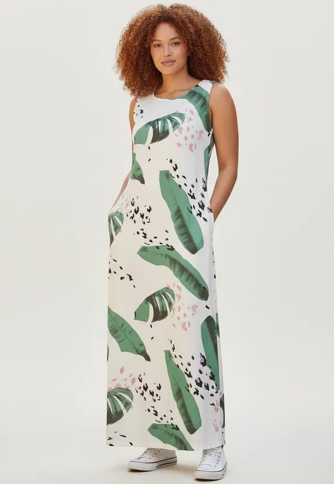 Vista principal Vestido CabanaFree Longo Plano com Bolso Estampa Folhagem Poética Cabanafree estampado