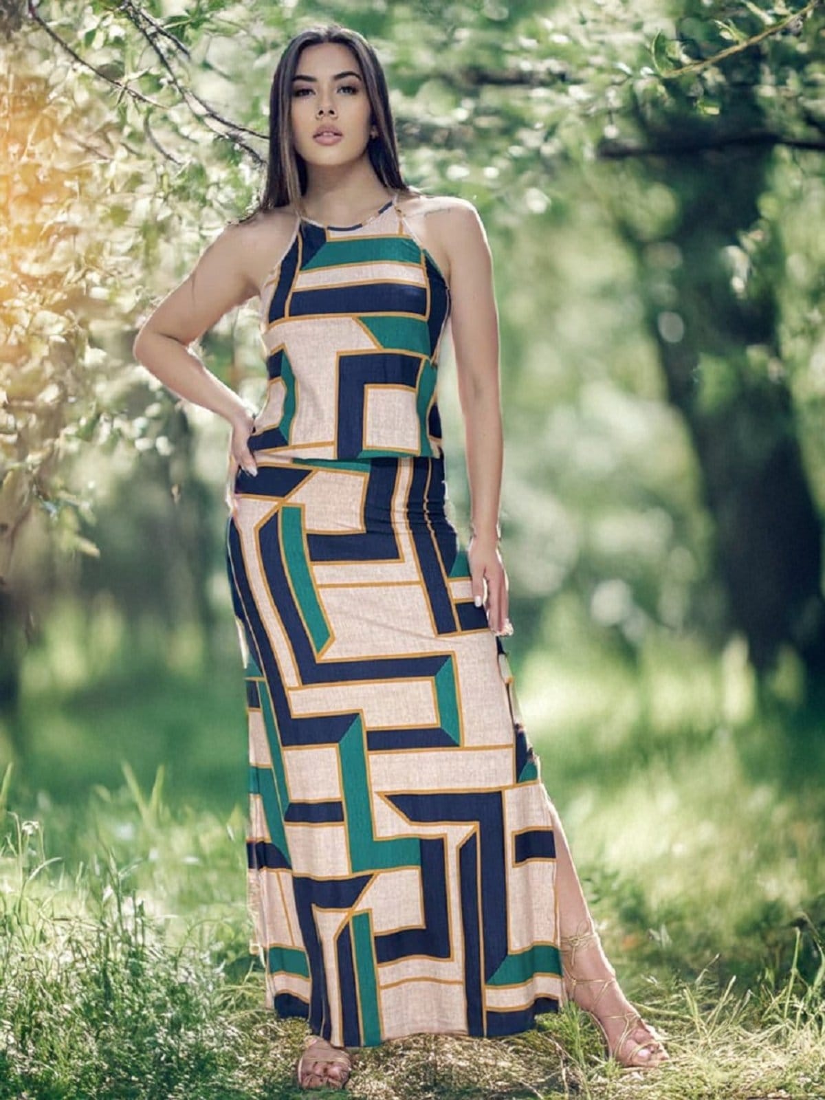 Vista principal Vestido Longo Malha Trapézio com Elástico na Cintura Chapada de Areia Cabanafree azul/bege/verde