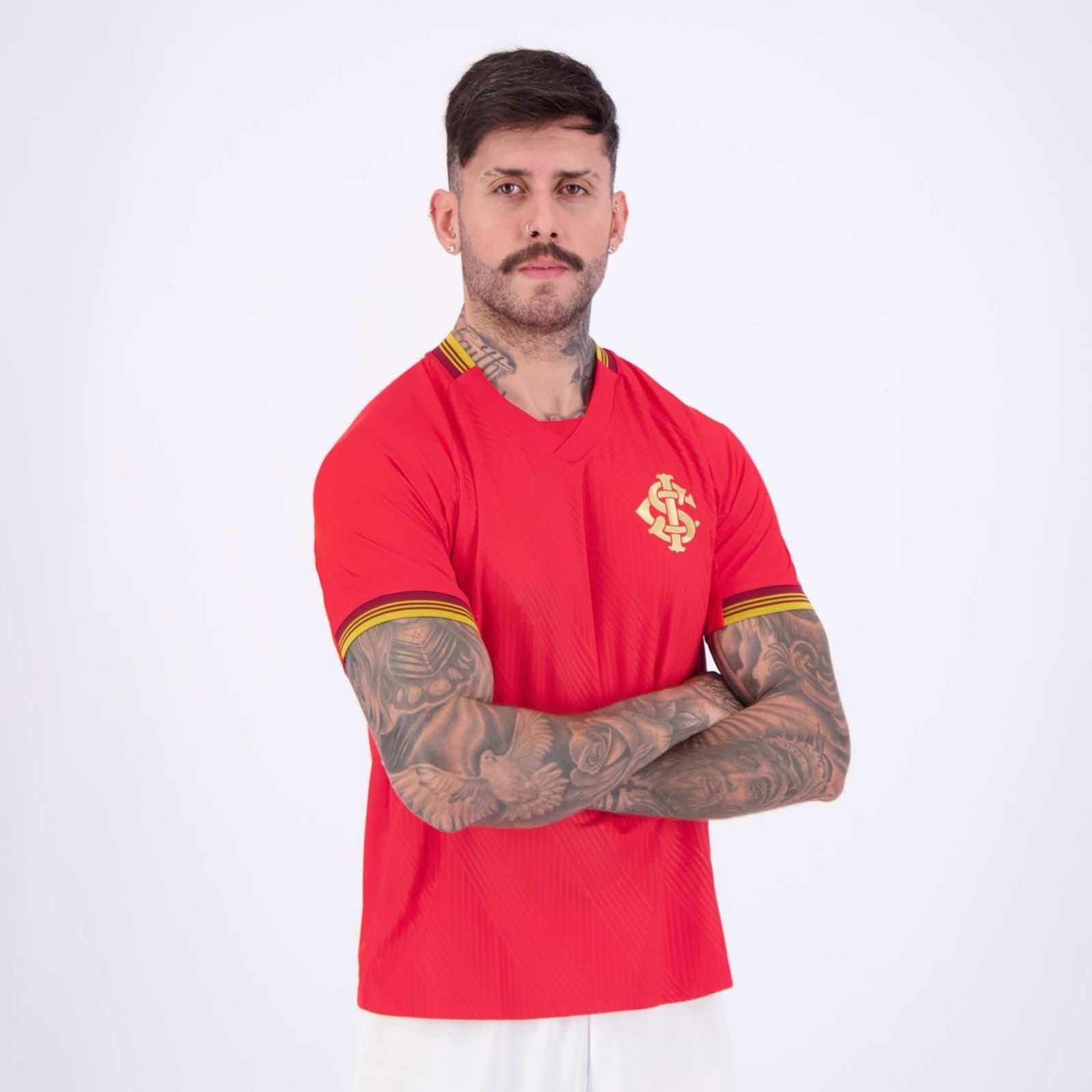 Vista 2 Camisa Internacional Gold II Vermelha Betel vermelho gold