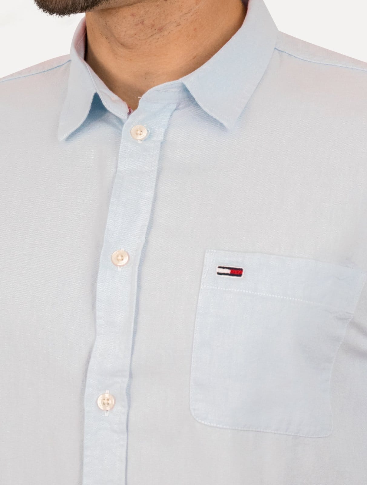 Vista 2 Camisa Tommy Jeans Masculina Regular Classic Oxford Pocket Claro Tommy Jeans azul