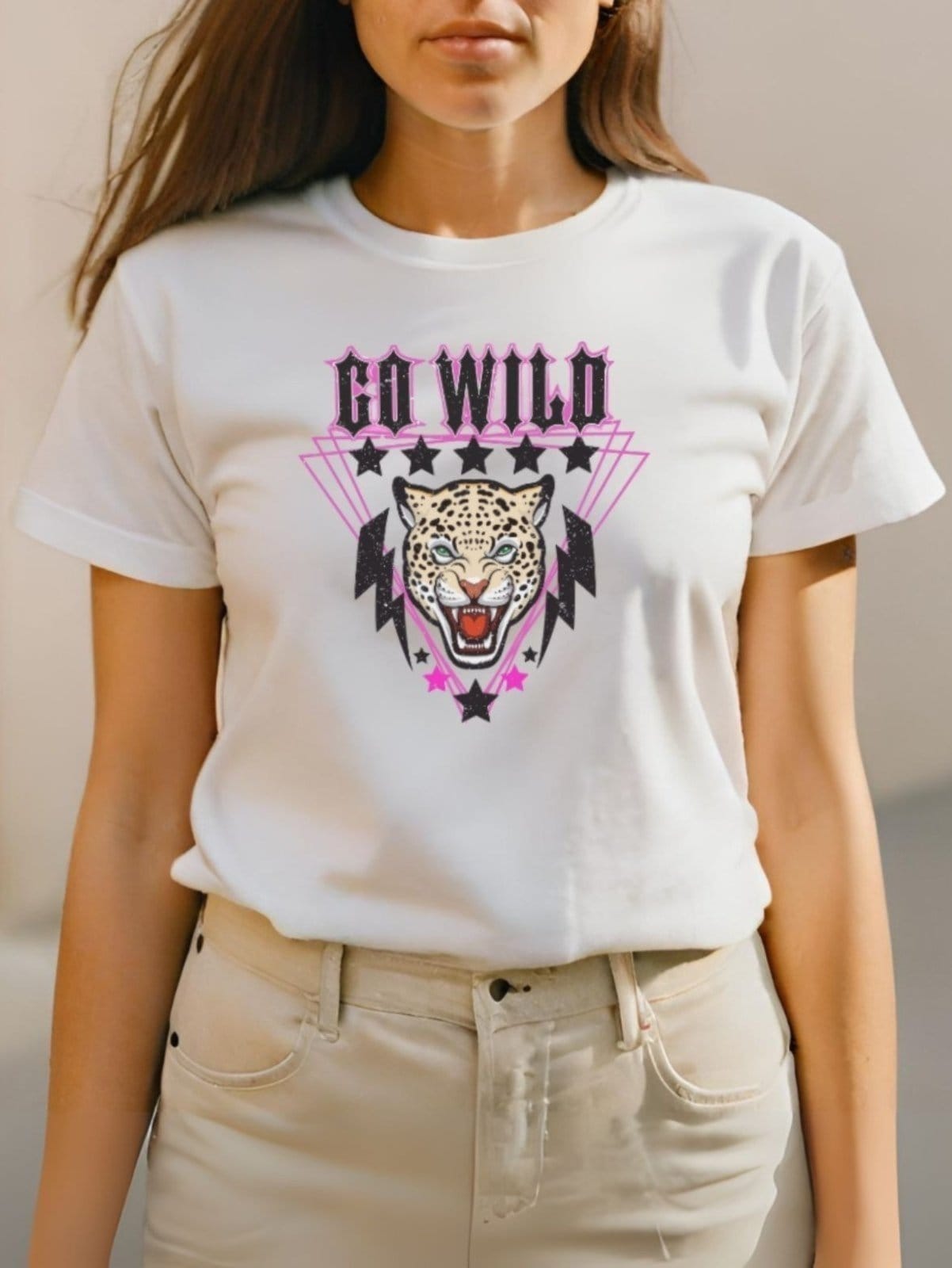 Vista 2 Camisa T-shirt Plus Size GuGi Feminina Camiseta Onça Tigre Blusinha Leopard Branco Gugi branco leopard