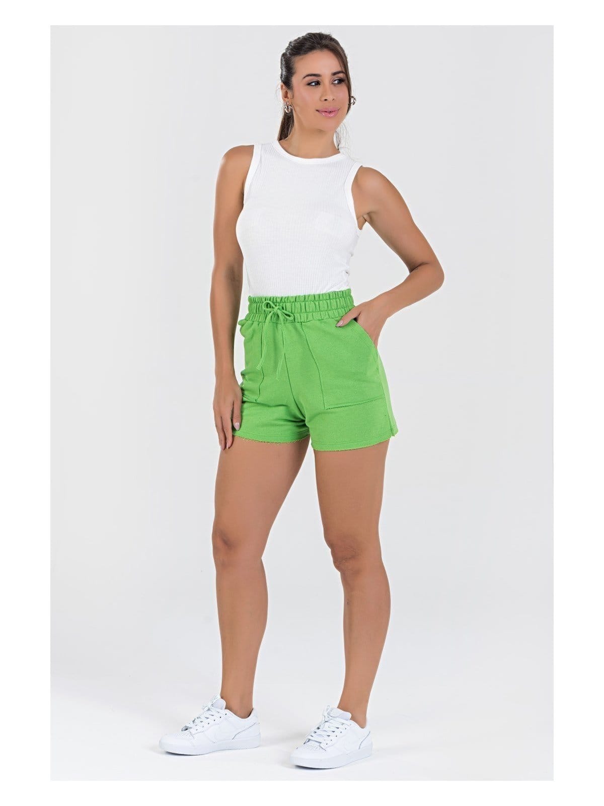Vista 2 Short Moletinho Nick com Bolso Meu Jeans verde