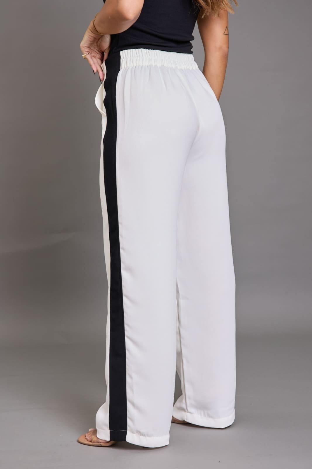Vista 2 Calça Pantalona Lemier com Faixa Lateral Cintura Alta Off-White LEMIER off-white white