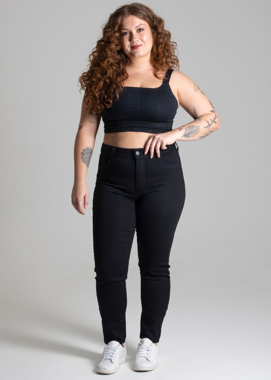 Vista 2 Calça sarja sawary plus size cigarrete - 267162 Sawary preto