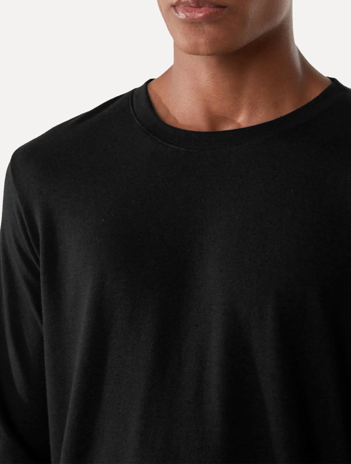 Vista 2 Blusa Osklen Masculina Manga Longa Regular Rustic E-Basics Preta Osklen preto