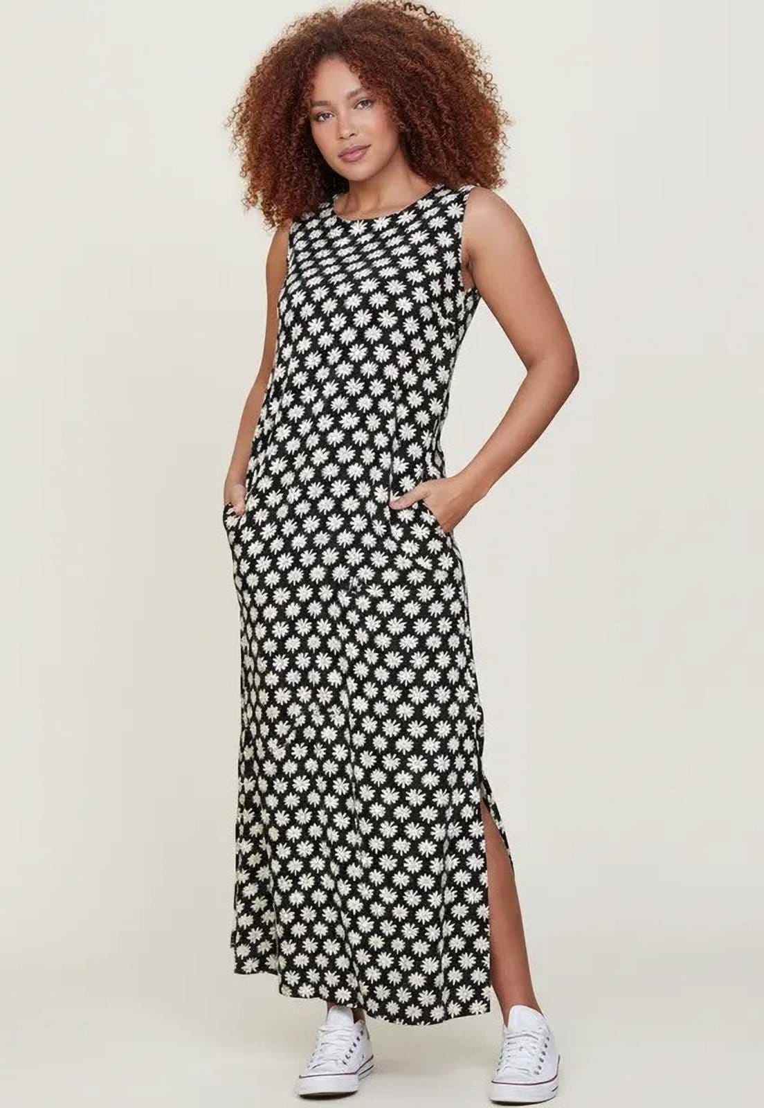 Vista principal Vestido CabanaFree Longo Plano com Bolso Estampa Festa das Margaridas Cabanafree estampado