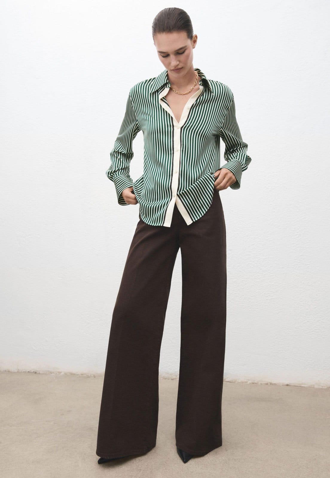 Vista 2 Camisa Feminina Mango Margaret Listrada Mango verde