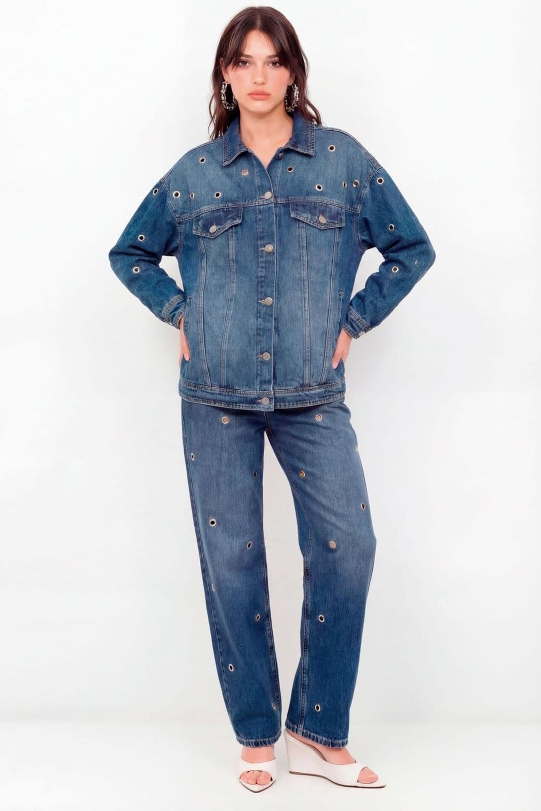 Vista principal Calça Relaxed com Ilhós Feminino Inblanche jeans