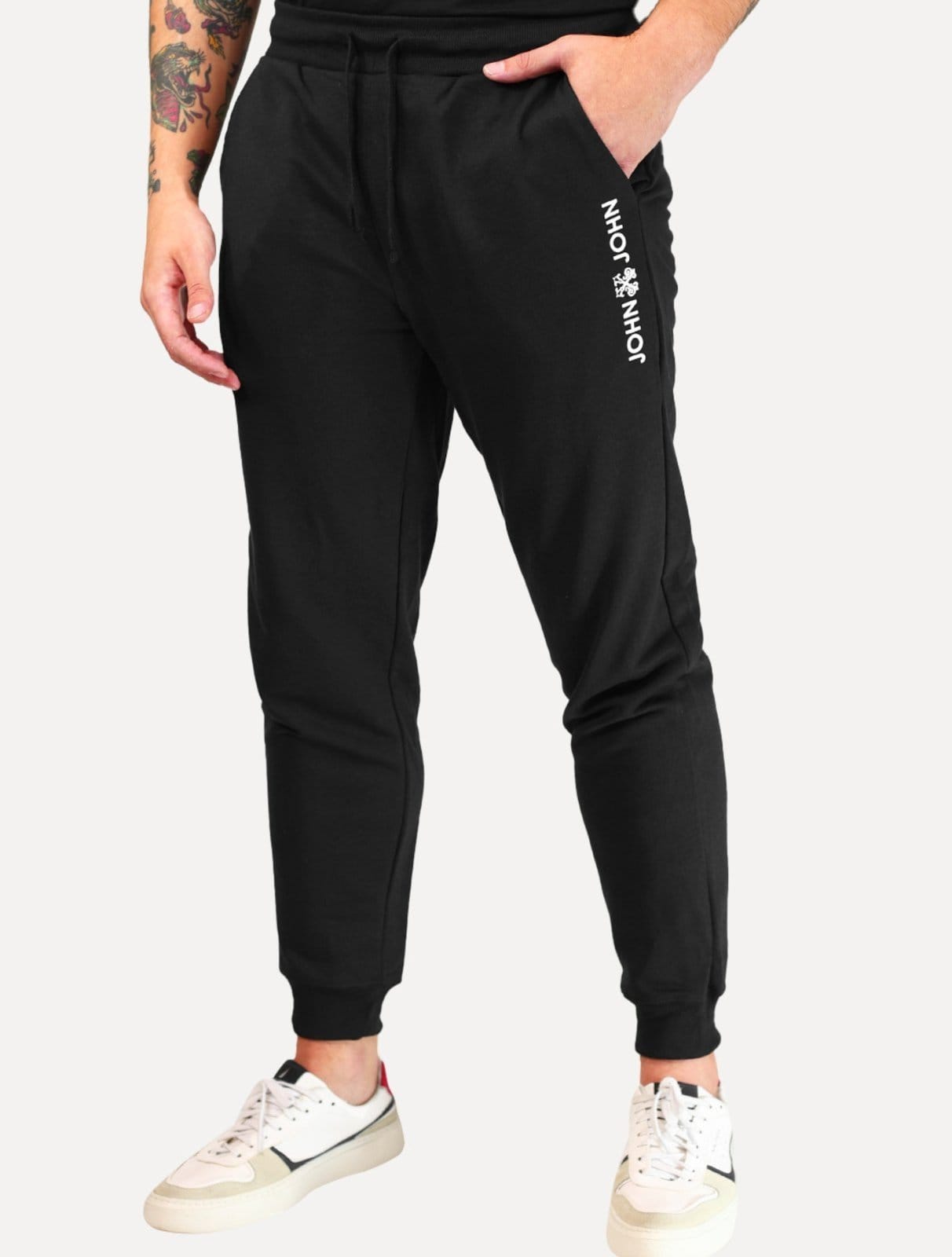 Vista principal Calça John John Moletom Masculina New Basic Black Preta John John preto black