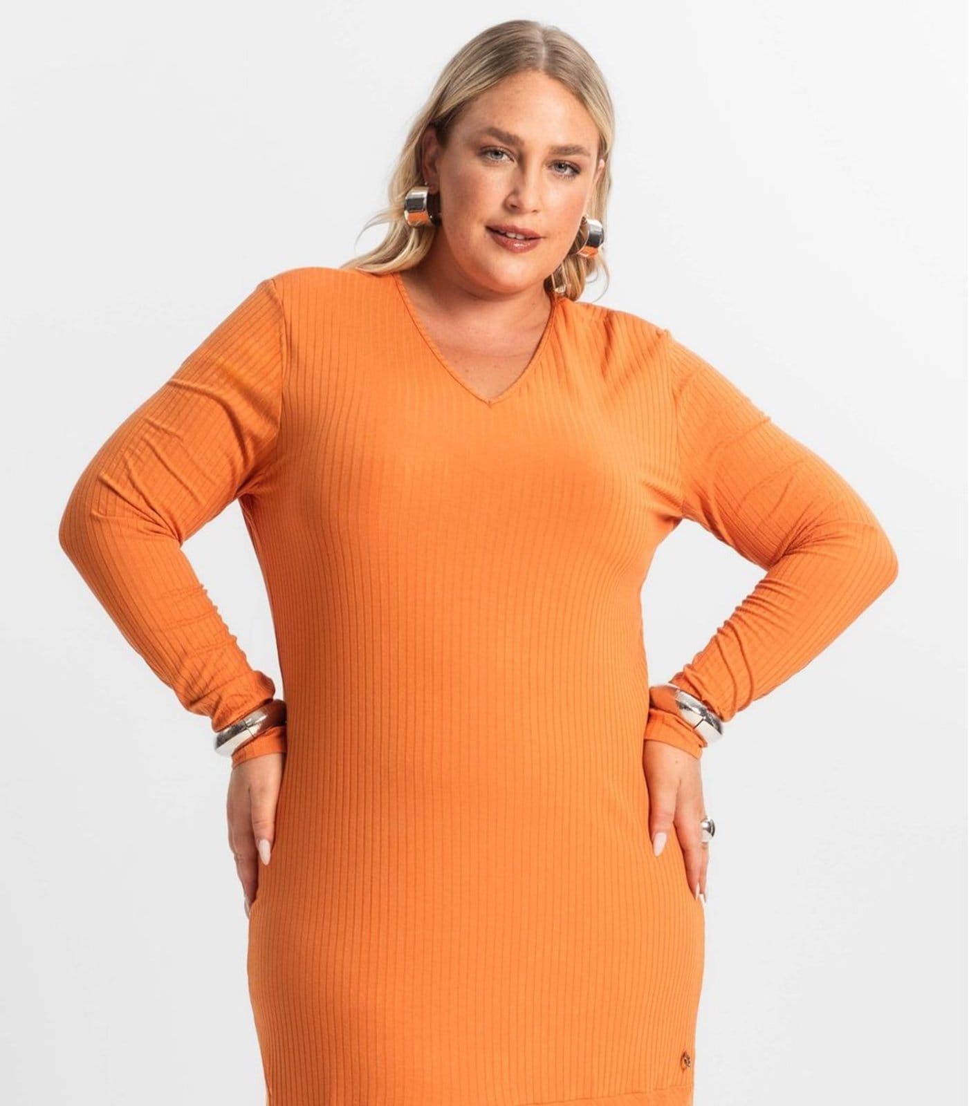 Vista 2 Vestido Midi Plus Size Manga Longa Secret Glam Secret Glam laranja