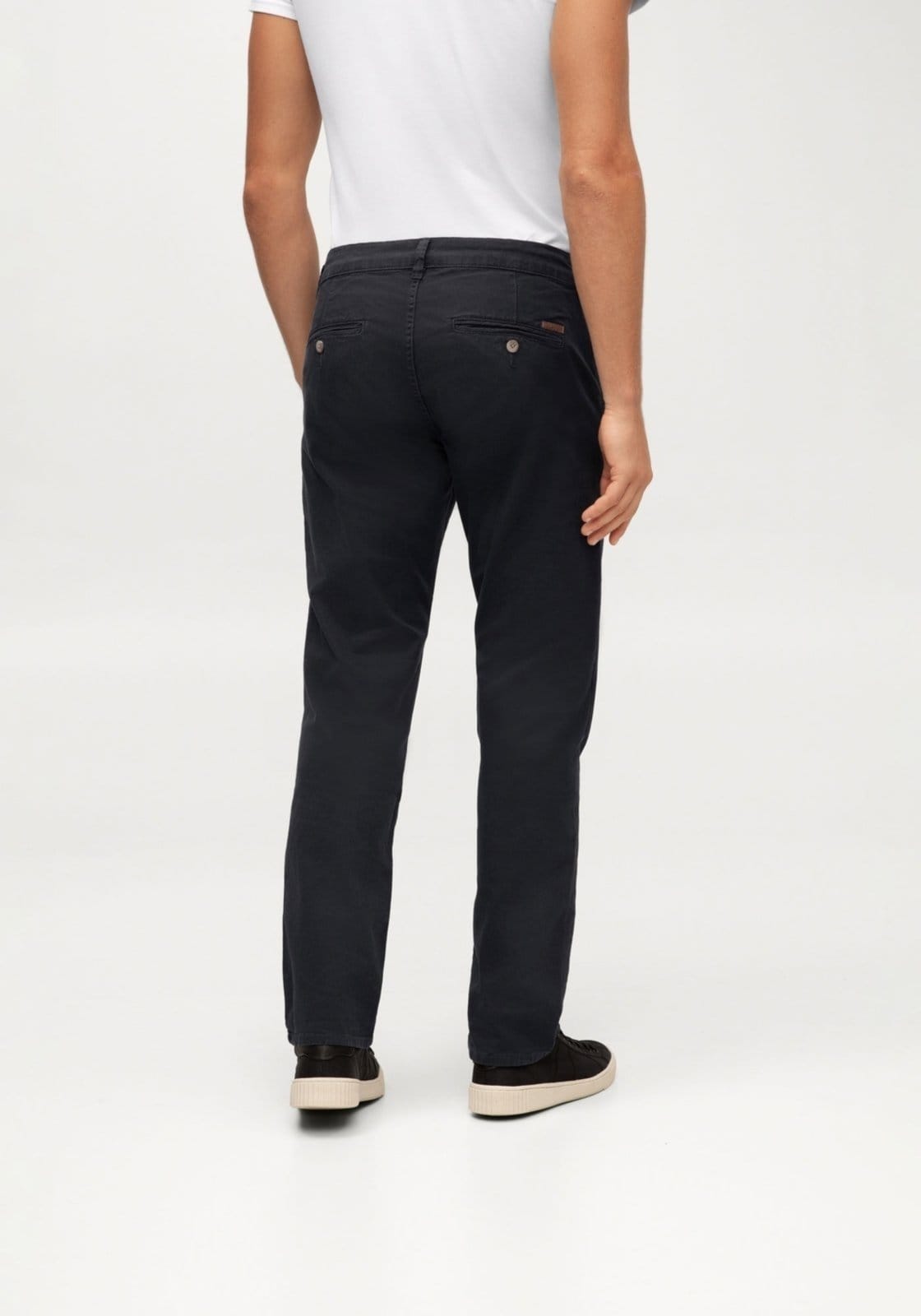 Vista 2 Calça Sarja Masculina Reta Chino Clássica Hangar 33 preto