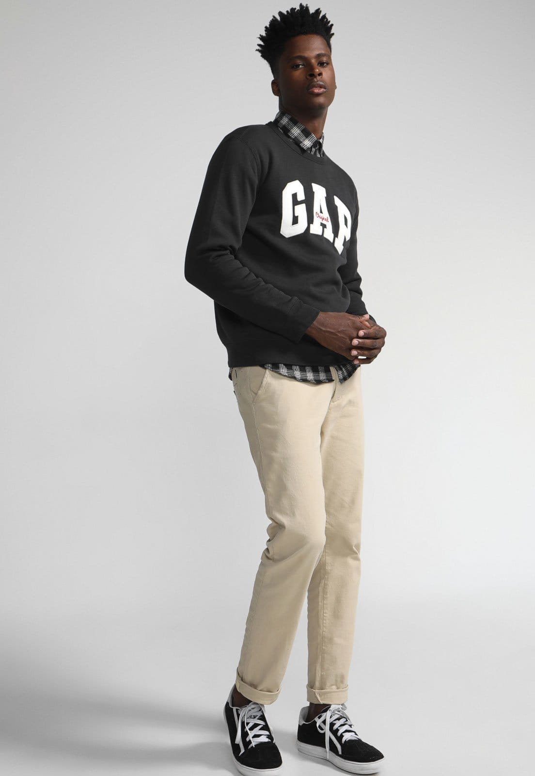 Vista 2 Blusa de Moletom Flanelada Fechada GAP Logo Bordado Preta GAP preto