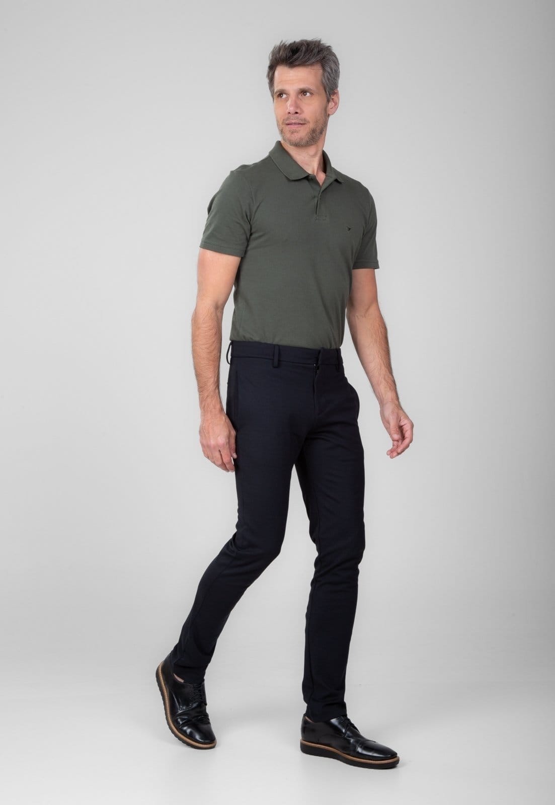 Vista principal Calça Moletom Traymon Slim Alfaiataria Traymon preto