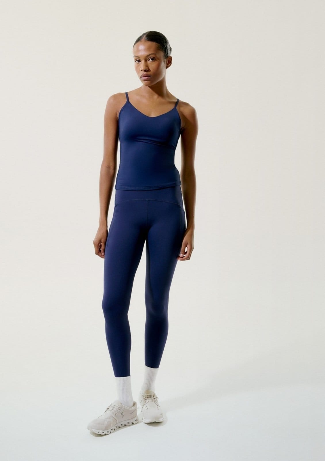 Vista principal Calça Legging Esportiva Feminina Hering azul