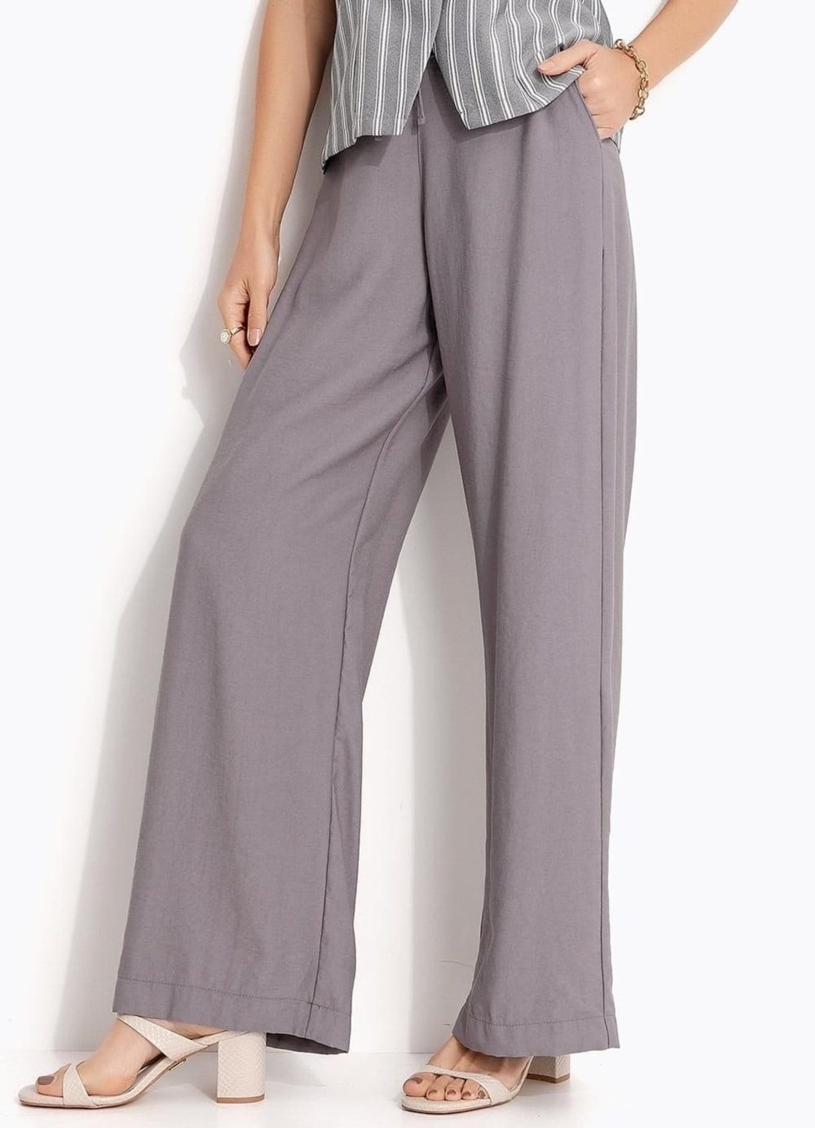 Calça Pantalona Em Viscose Com Poliéster Quintess Grafite