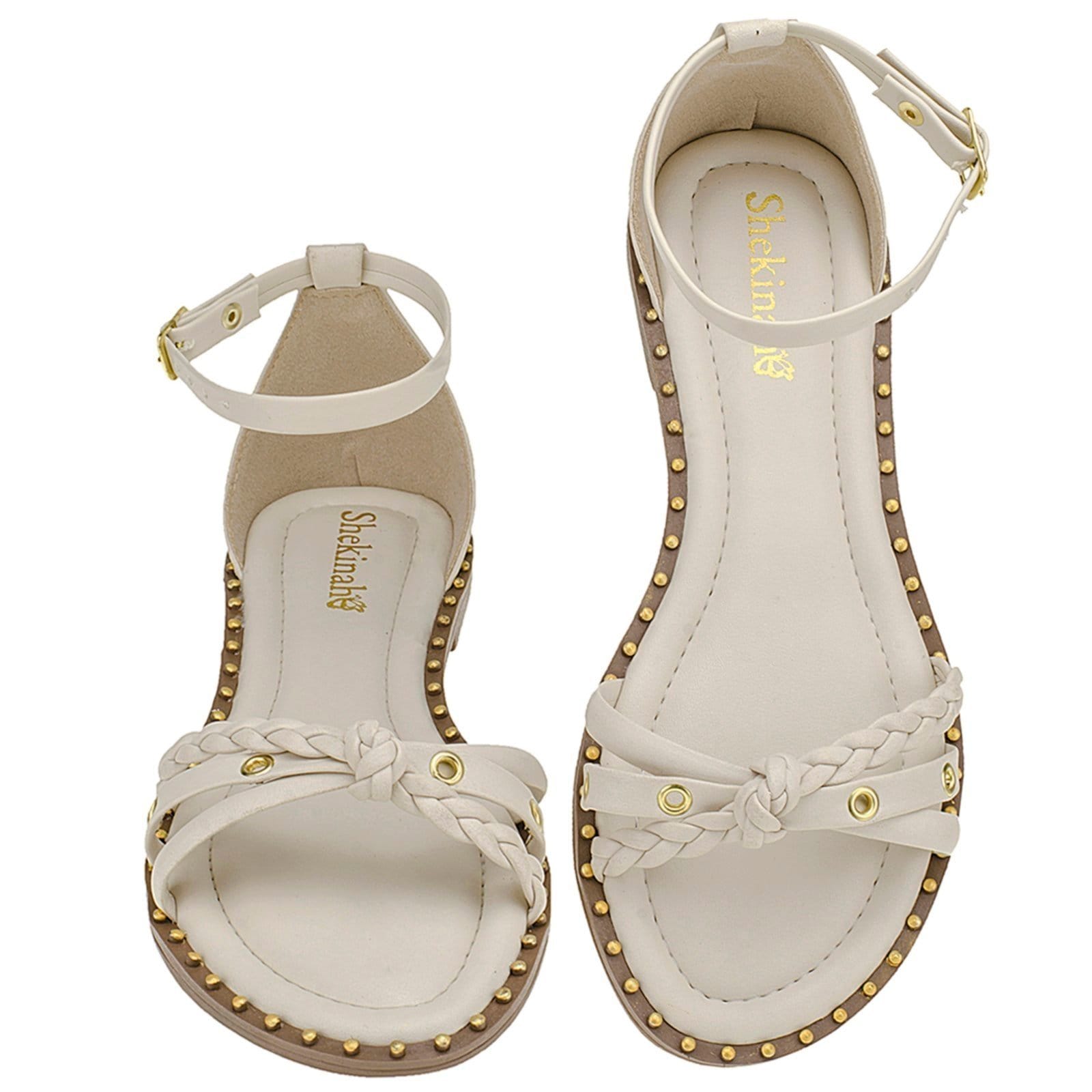 Vista principal Sandália Feminina Rasteira Rasteirinha Shekinah Tiras Trança Sola Tacha Cravo Cravejada Moda Leve Off White Shekinah off-white white