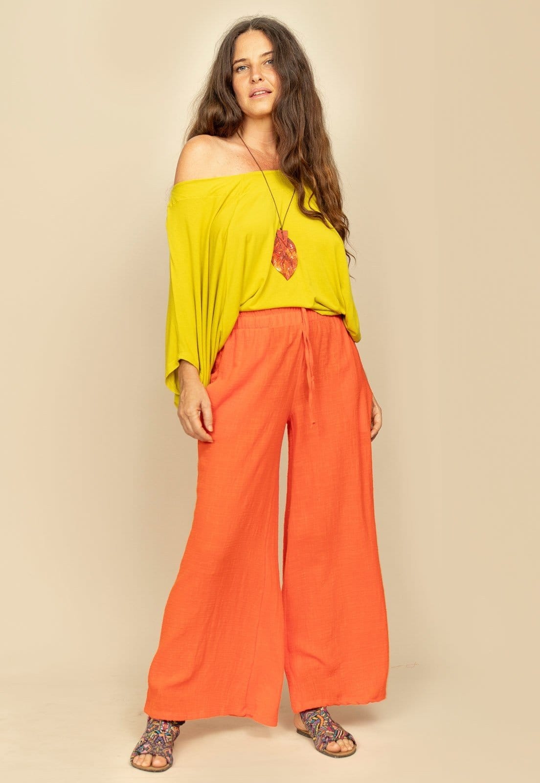 Vista principal Calça Pantalona Inhambuxintã Algodão Amazonia Vital Amazonia Vital laranja