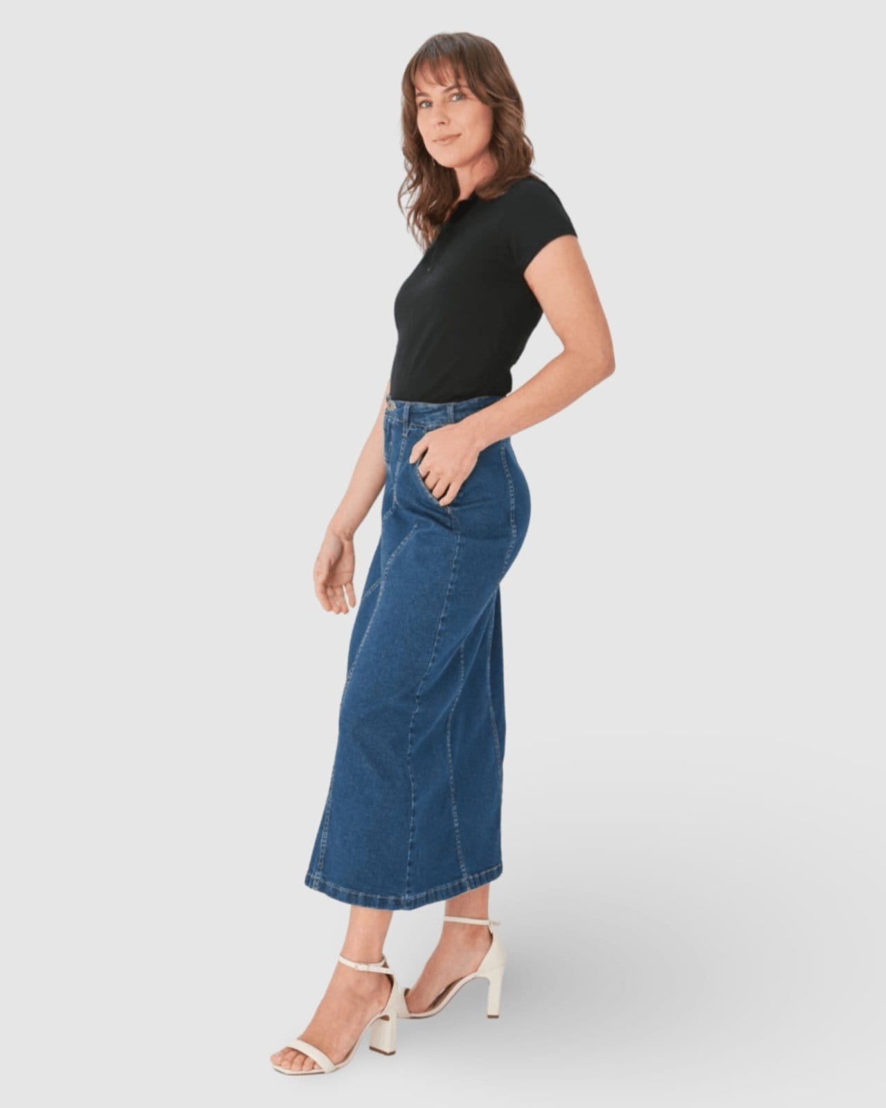 Vista 2 Blusa Polo Básica Feminina Com Peitilho Em Piquet Stretch Malwee preto