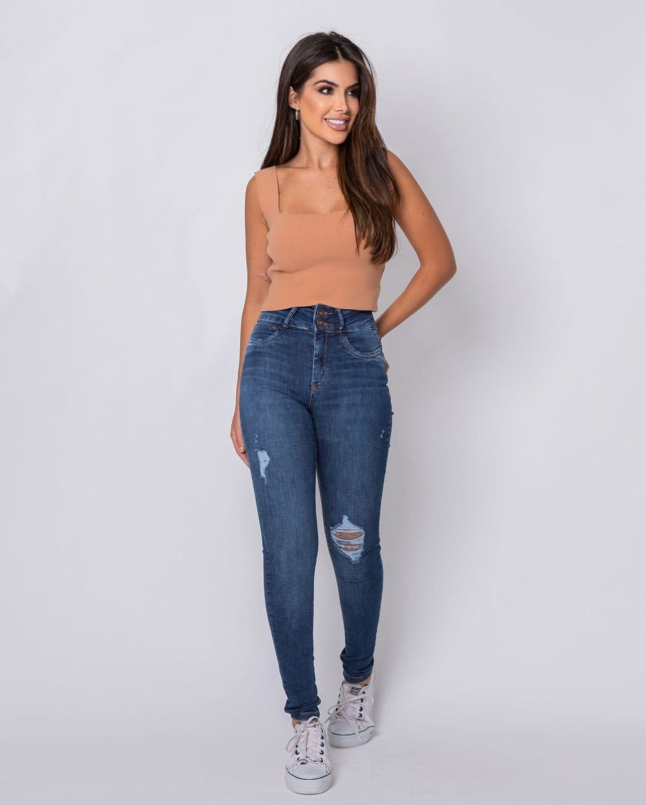 Vista principal Calça Feminina Hot Cós Largo com Elastico Na Parte de Trás 22343 Escura Consciência jeans