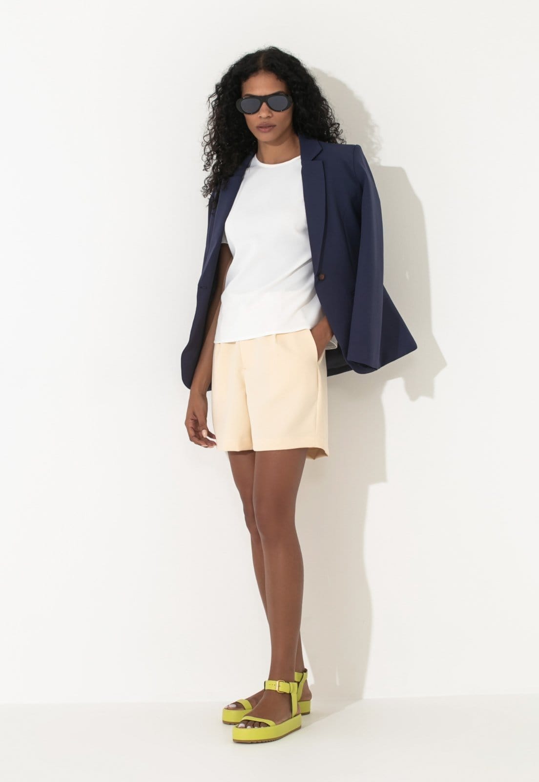 Short Alfaiataria Traymon Cintura Alta