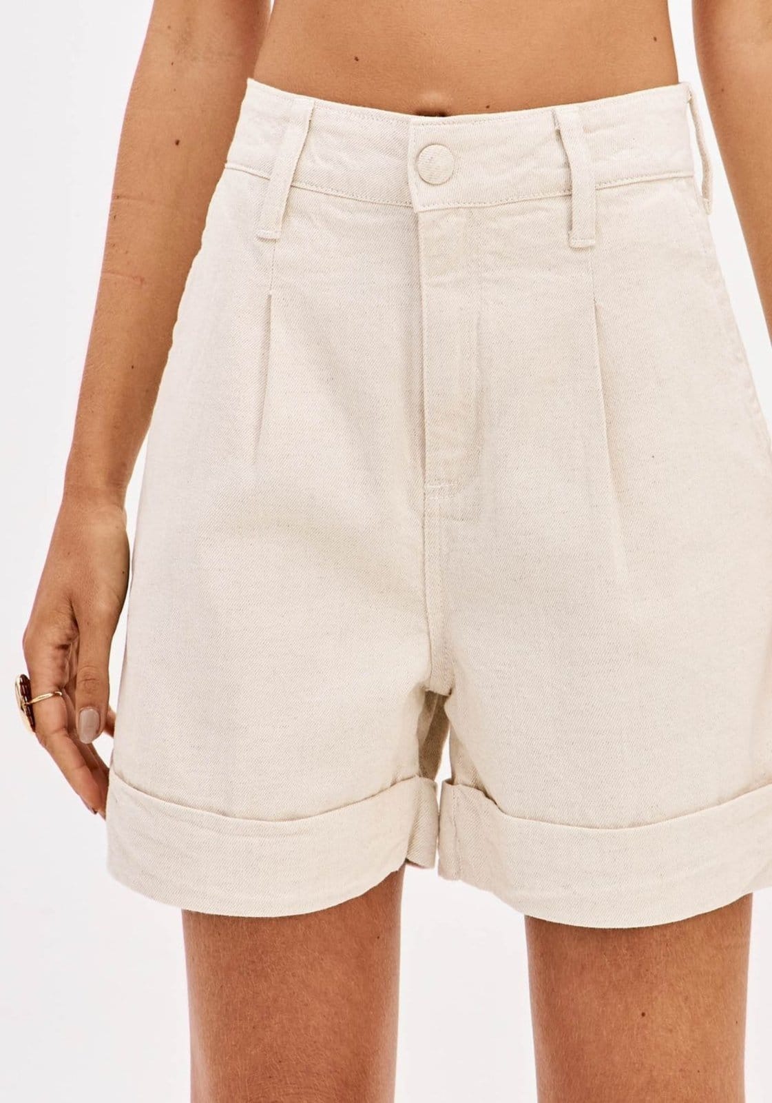 Vista 2 Short Sarja Com Linho Cintura Super Alta Lança Perfume branco