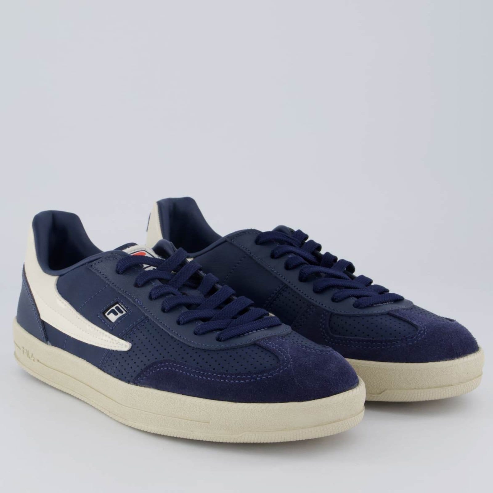 Vista 2 Tênis Fila FX Court 70 Vintage Marinho e Bege Fila azul