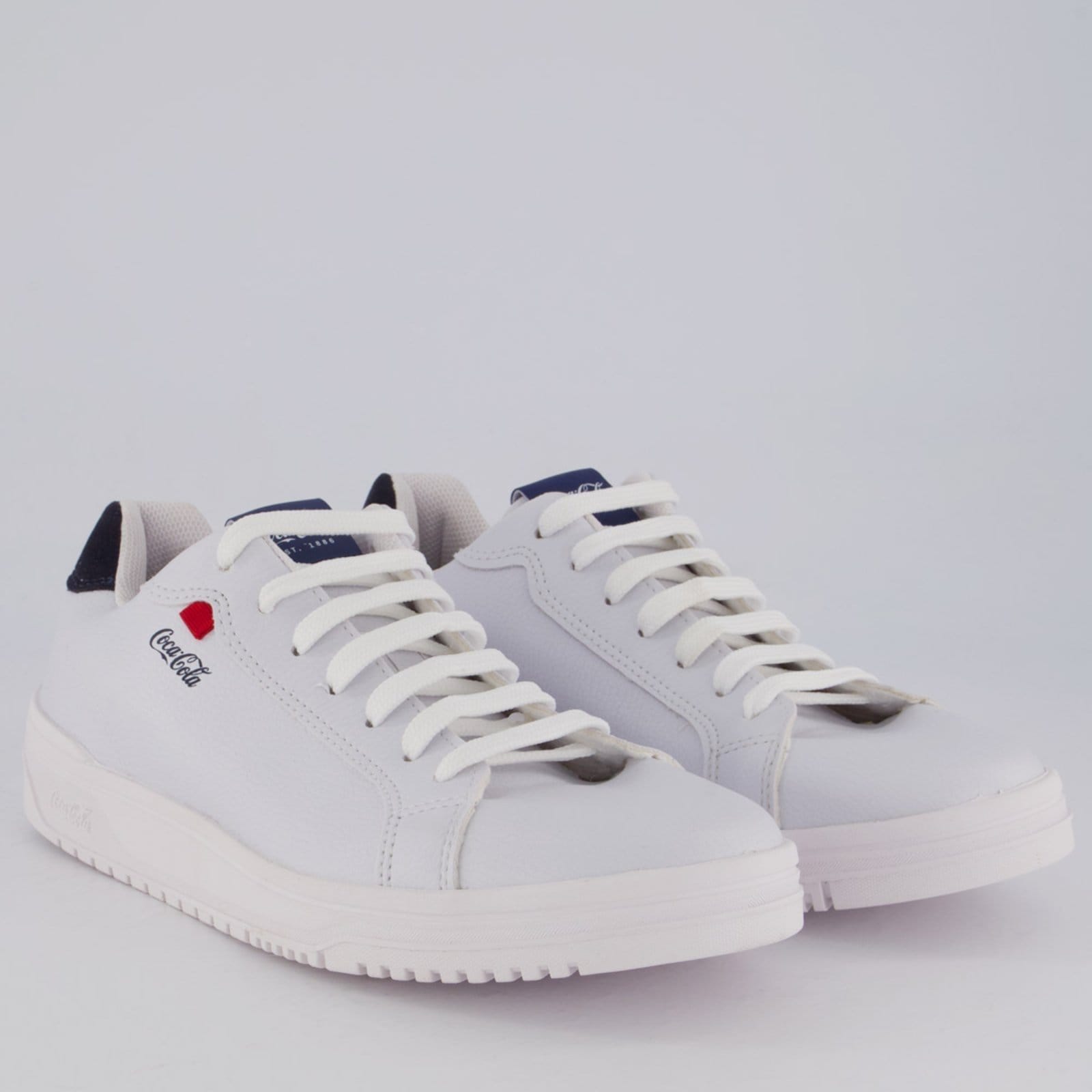 Vista 2 Tênis Coca Cola Park Town Coca-Cola branco