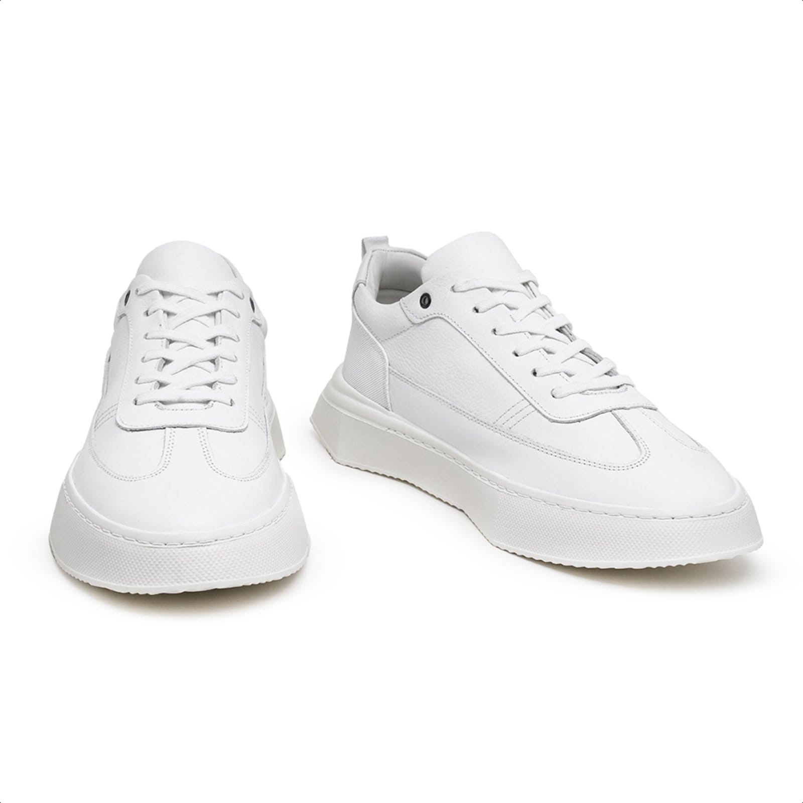 Vista 2 Tênis Casual em Couro Branco Malbork com sola de Borracha 030035OW Malbork off-white