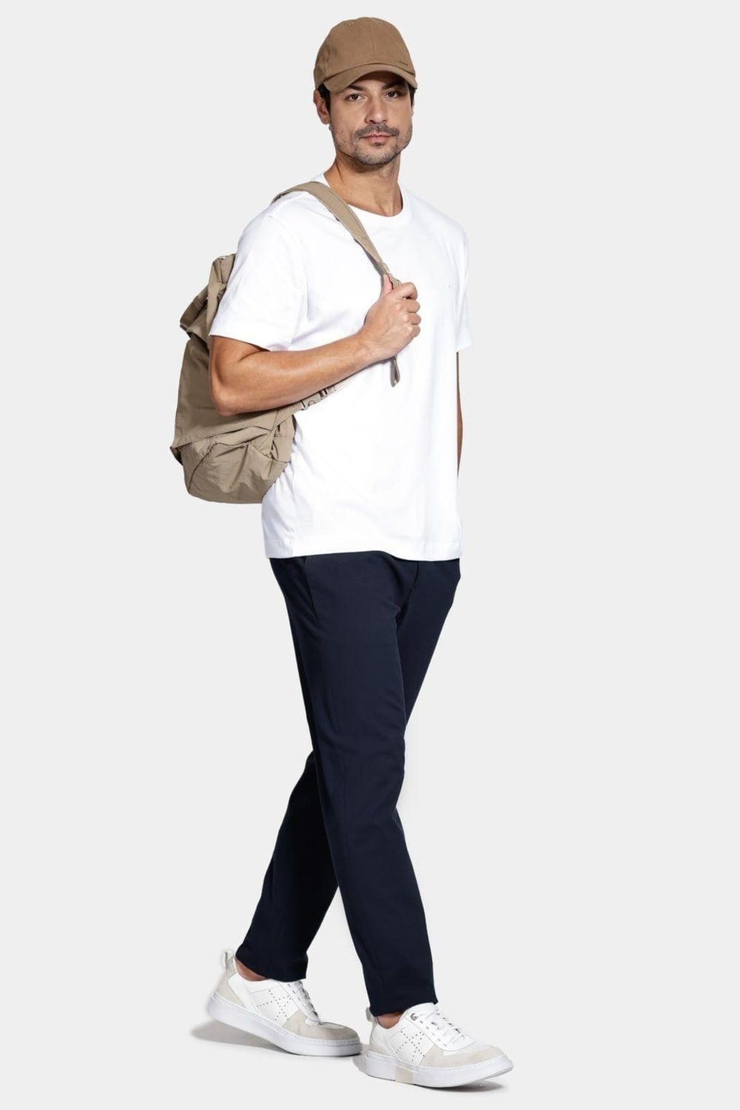 Vista 2 Tenis Aramis Joyboy Off White Aramis branco white