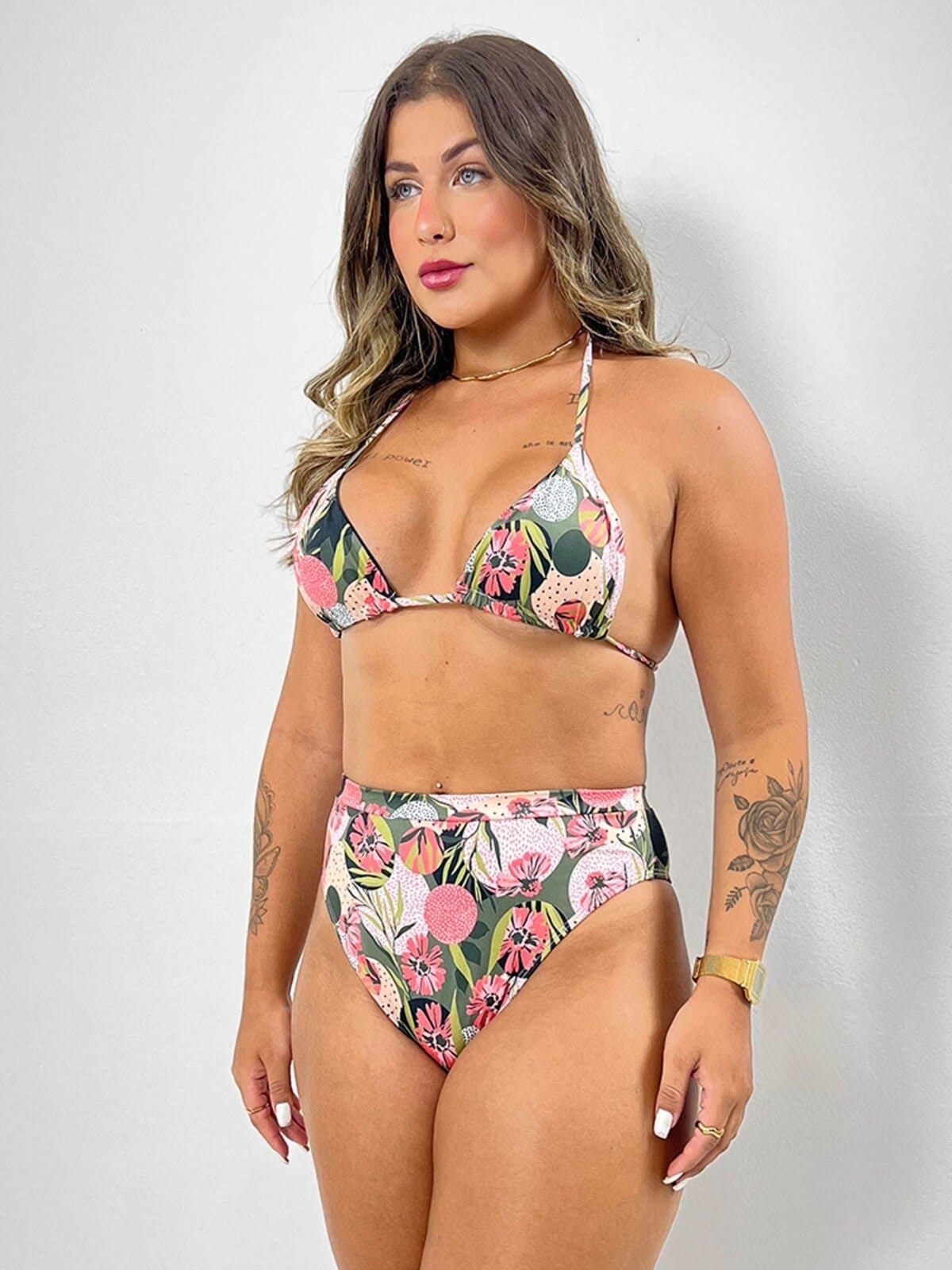 Vista 2 Biquini Cortininha Hot Pants Proteção Uv 50+ Vicbela Rosa Vicbela estampado/multicolorido/rosa rosa